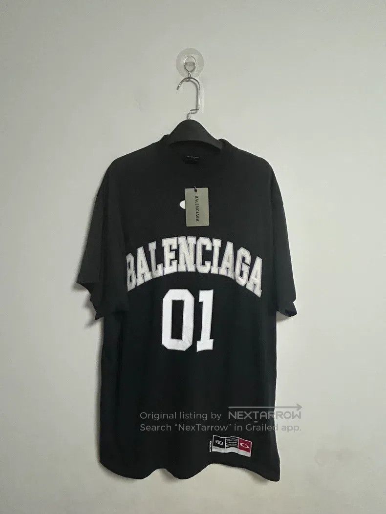 Balenciaga Balenciaga Letter Printed Short Sleeve T-Shirt Size US S / EU 44-46 / 1 - 1 Thumbnail
