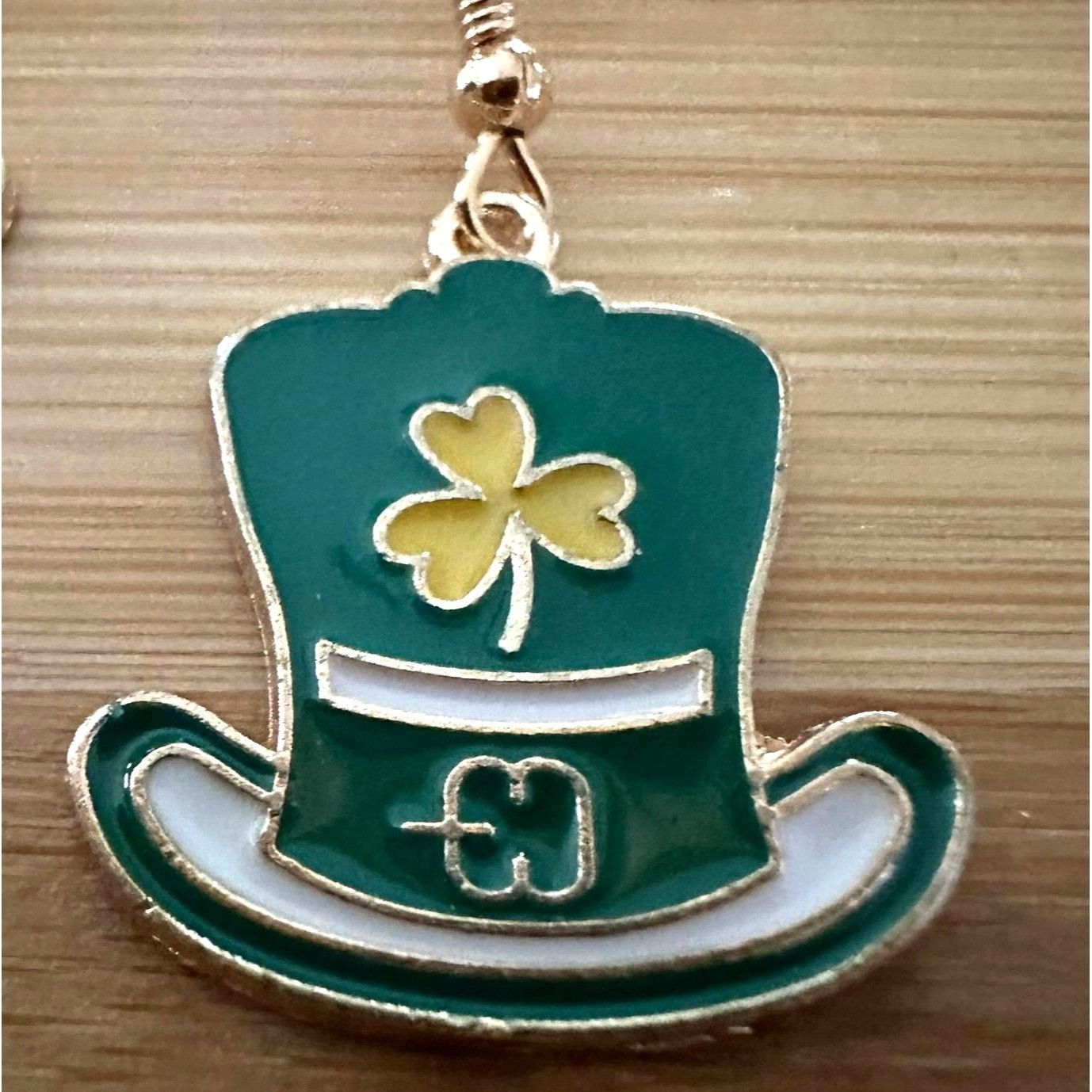 Handmade St Patricks Day Leprechaun Hat Earrings Shamrock Green Dang Size ONE SIZE - 9 Thumbnail