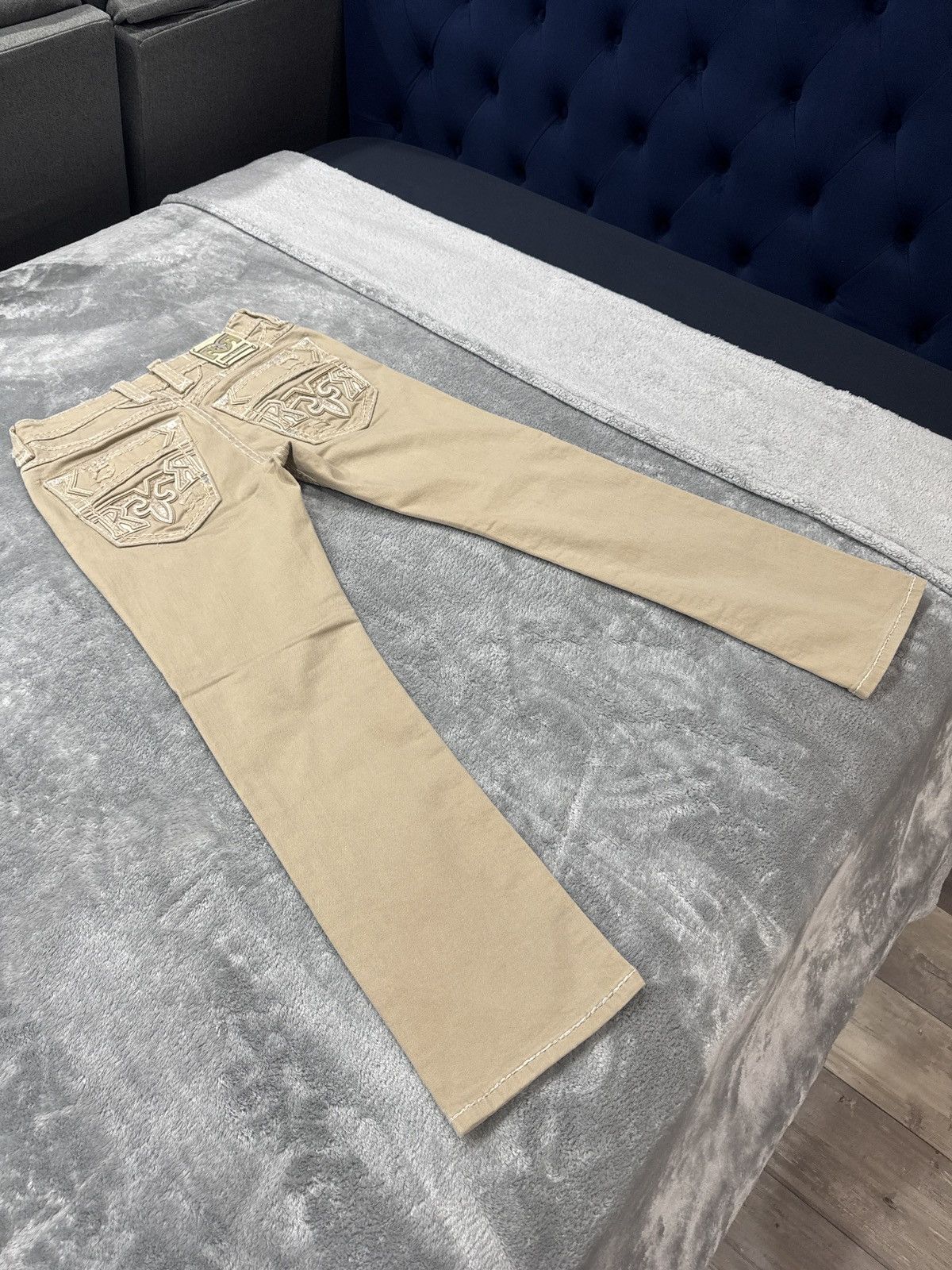 Rock Revival 31/32 rock revival jeans Beige Whiteish color way Size US 31 - 2 Thumbnail