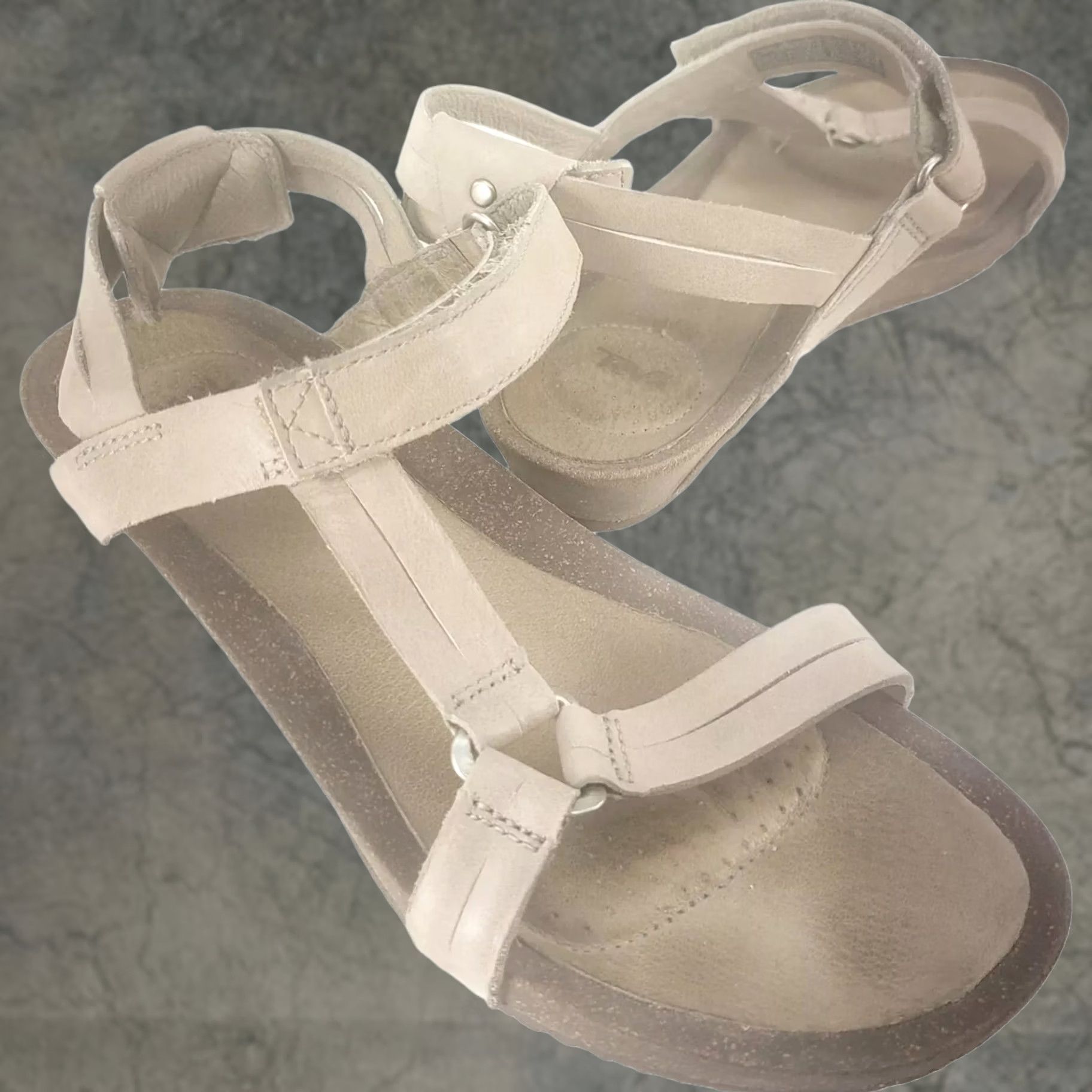 Teva VINTAGE: No Teva Sandal Women Strappy Wedge Beige Leather Hook & Loop 8.5 Size Sandal Womens Casual Shoes 39.5 EU 6.5 UK Size US 9 / IT 39 - 1 Thumbnail