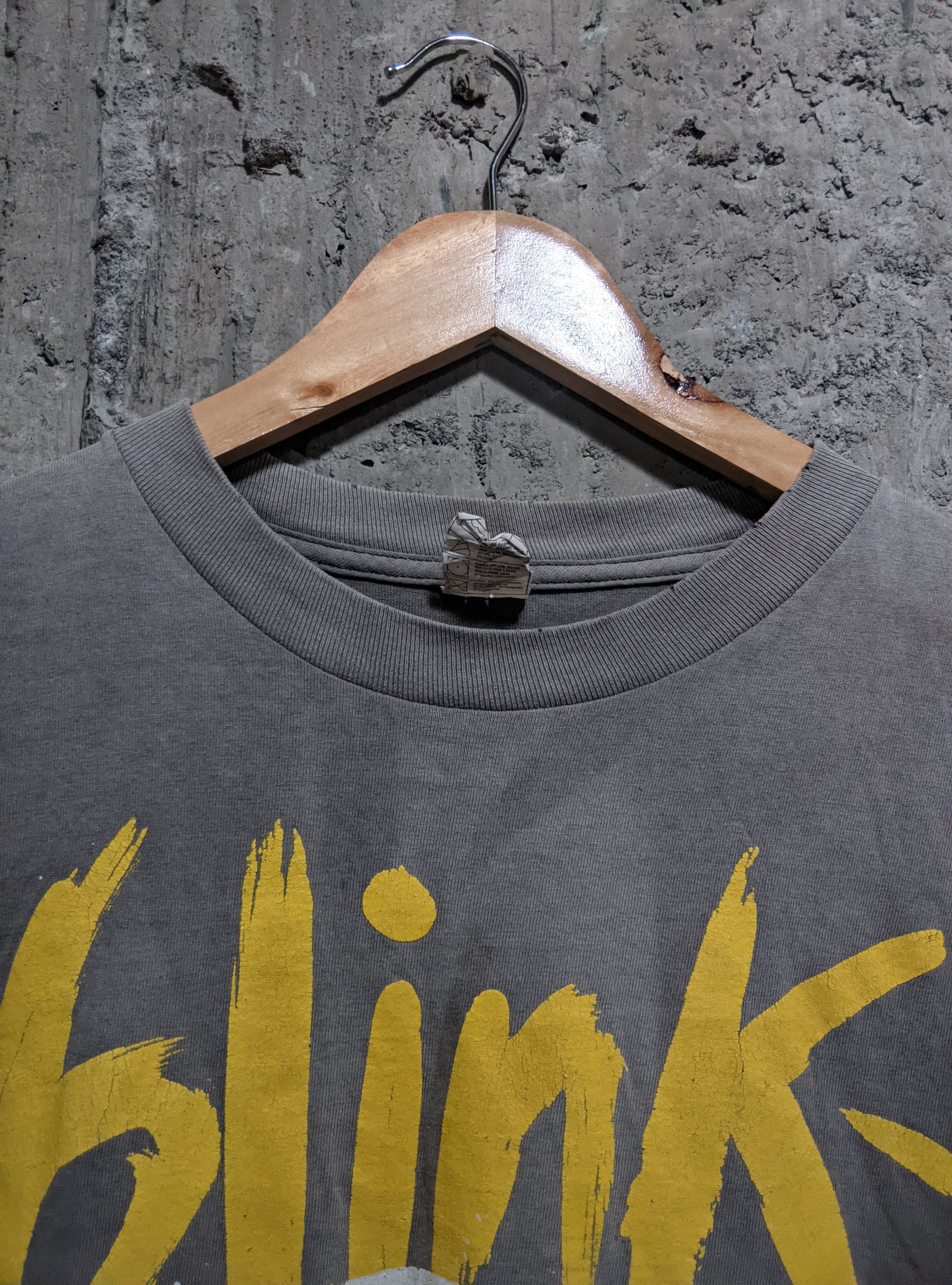 Band Tees × Vintage Vintage 2009 thrashed blink 182 tour t shirt Size US M / EU 48-50 / 2 - 5 Thumbnail