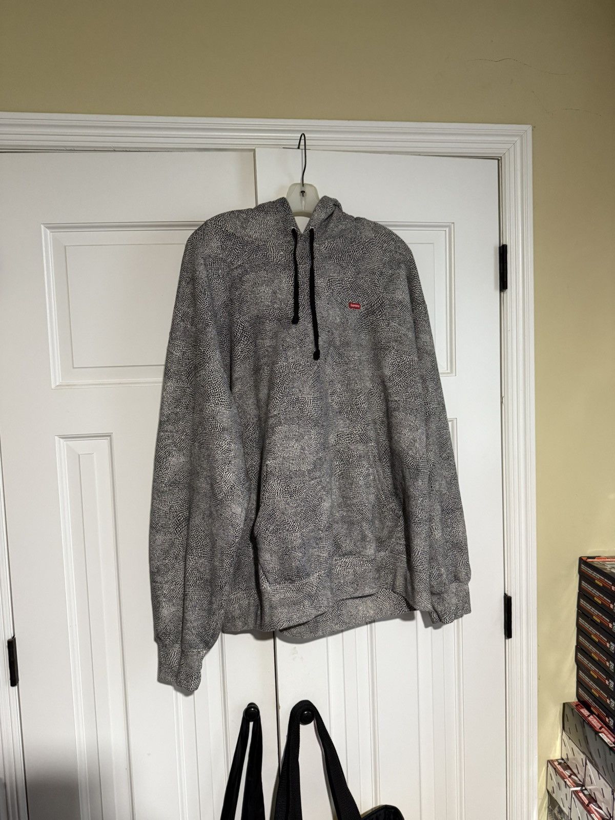 Supreme Supreme SS25 Snakeskin Small Box Logo Hoodie Size US XL / EU 56 / 4 - 1 Thumbnail