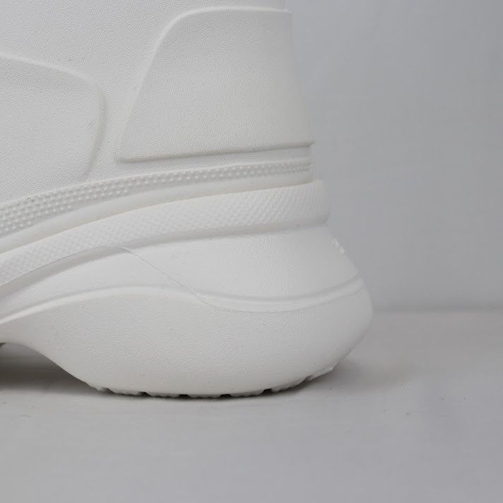 Balenciaga × Crocs o1rshd1 Rubber Croc Boots in White Size US 6 / IT 36 - 9 Thumbnail