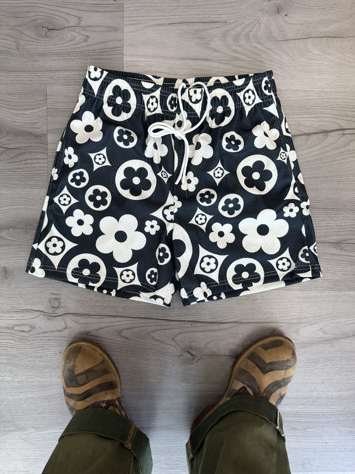 Bravest Studios Shorts Flower Black Cream