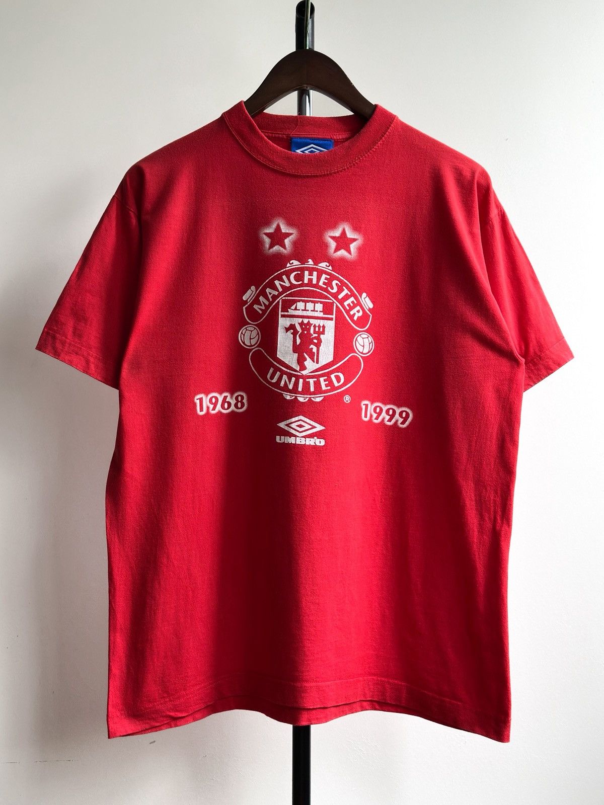 Umbro Vintage 1999 Umbro Manchester United Champions Of Europe Tee Size US M / EU 48-50 / 2 - 1 Thumbnail