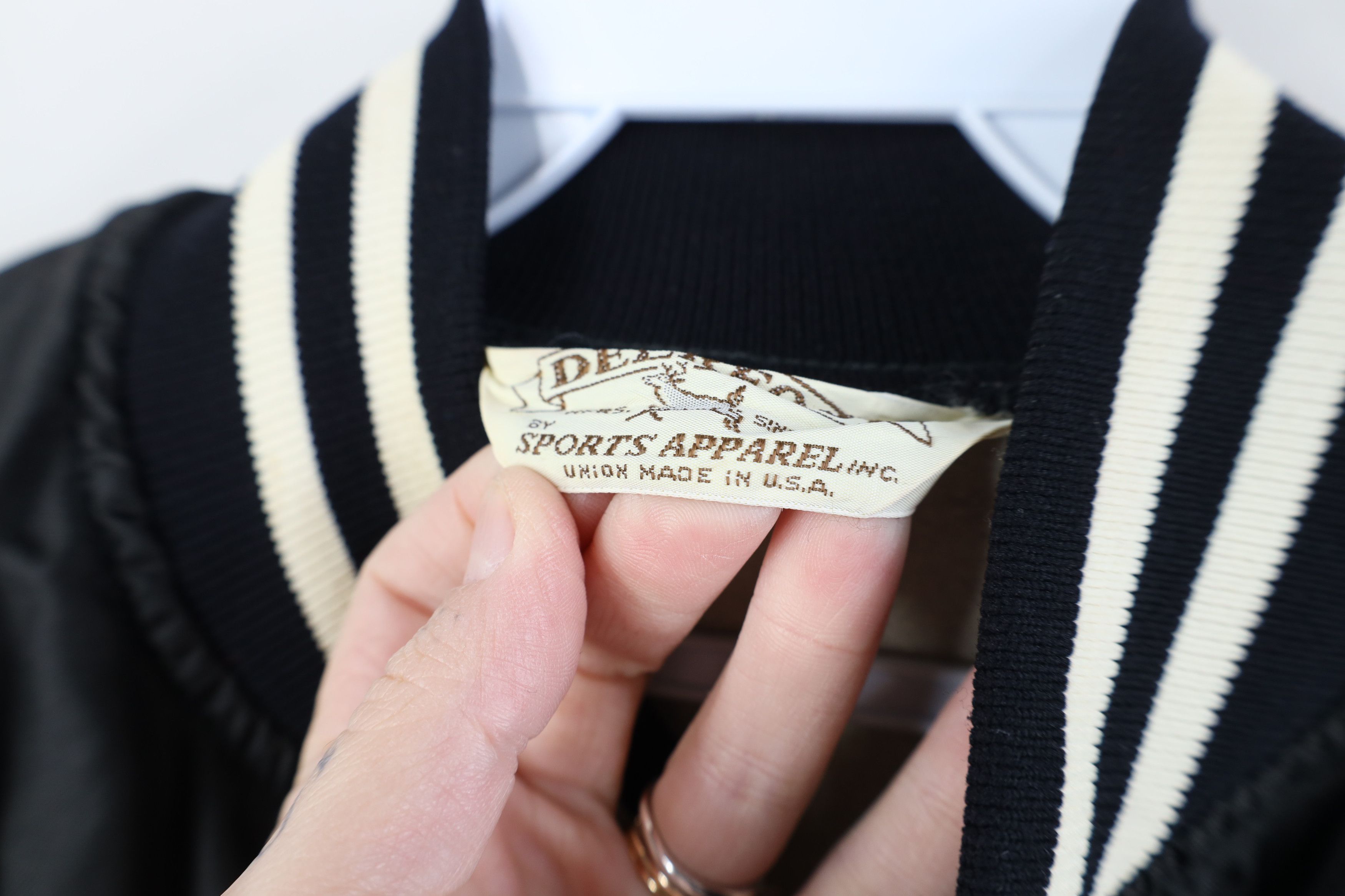 Vintage Vintage 80s 90s Streetwear Striped Pullover Satin Jacket USA Size US L / EU 52-54 / 3 - 10 Thumbnail