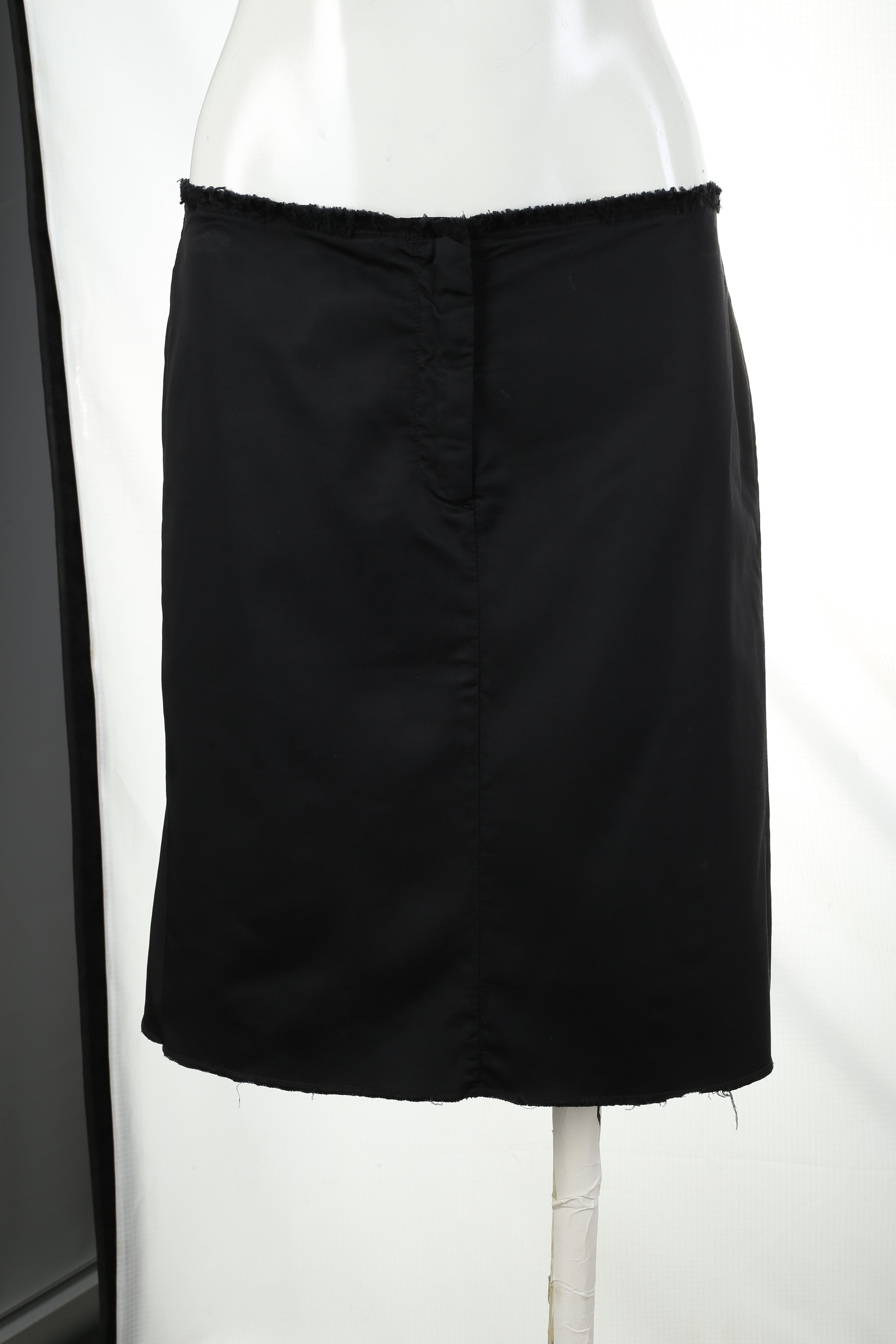image of Archival Clothing x Maison Margiela Martin Margiela 6 Fw2006 Frayed Midi Skirt in Black, Women's (S