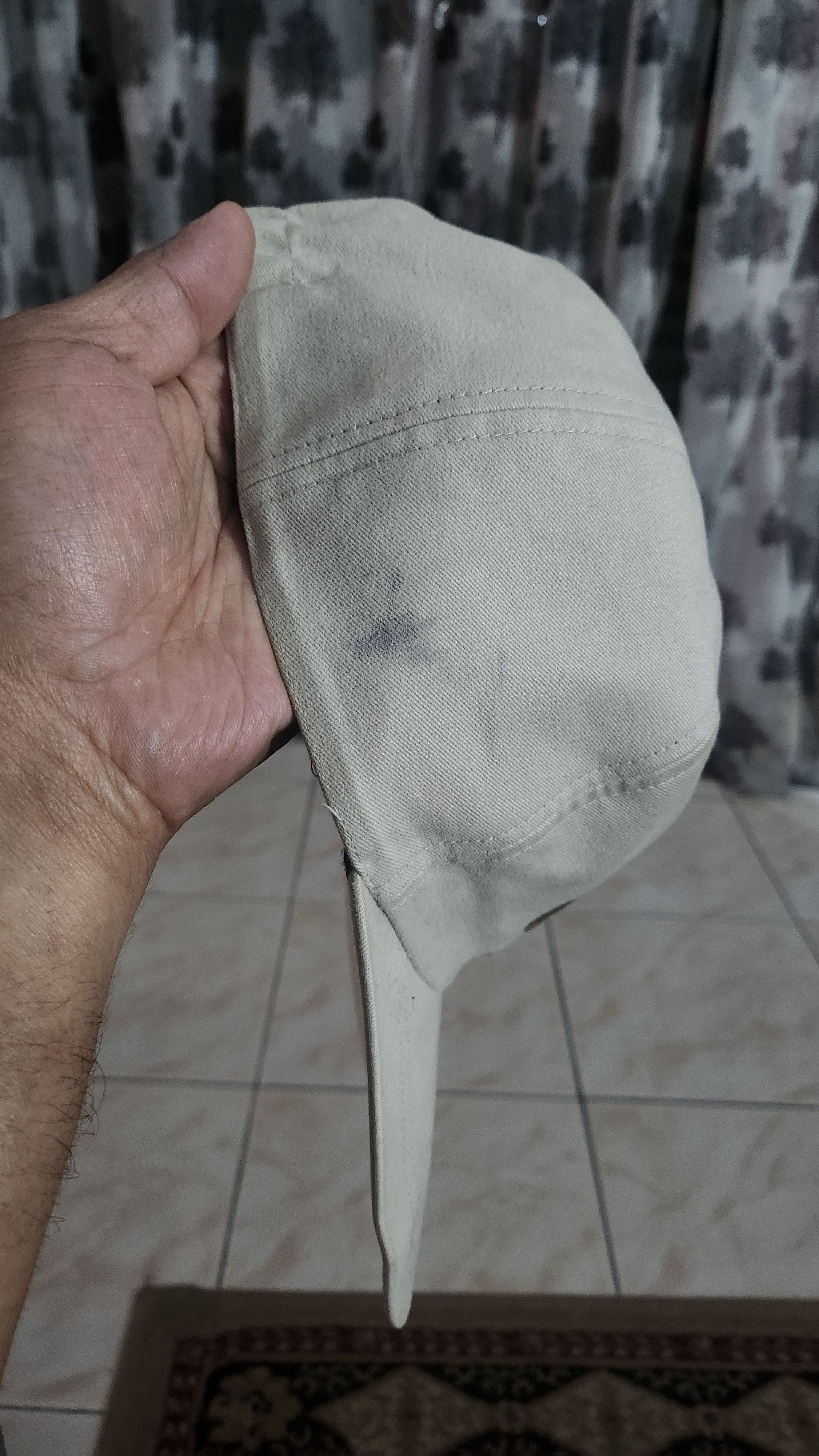 Guess vintage hat