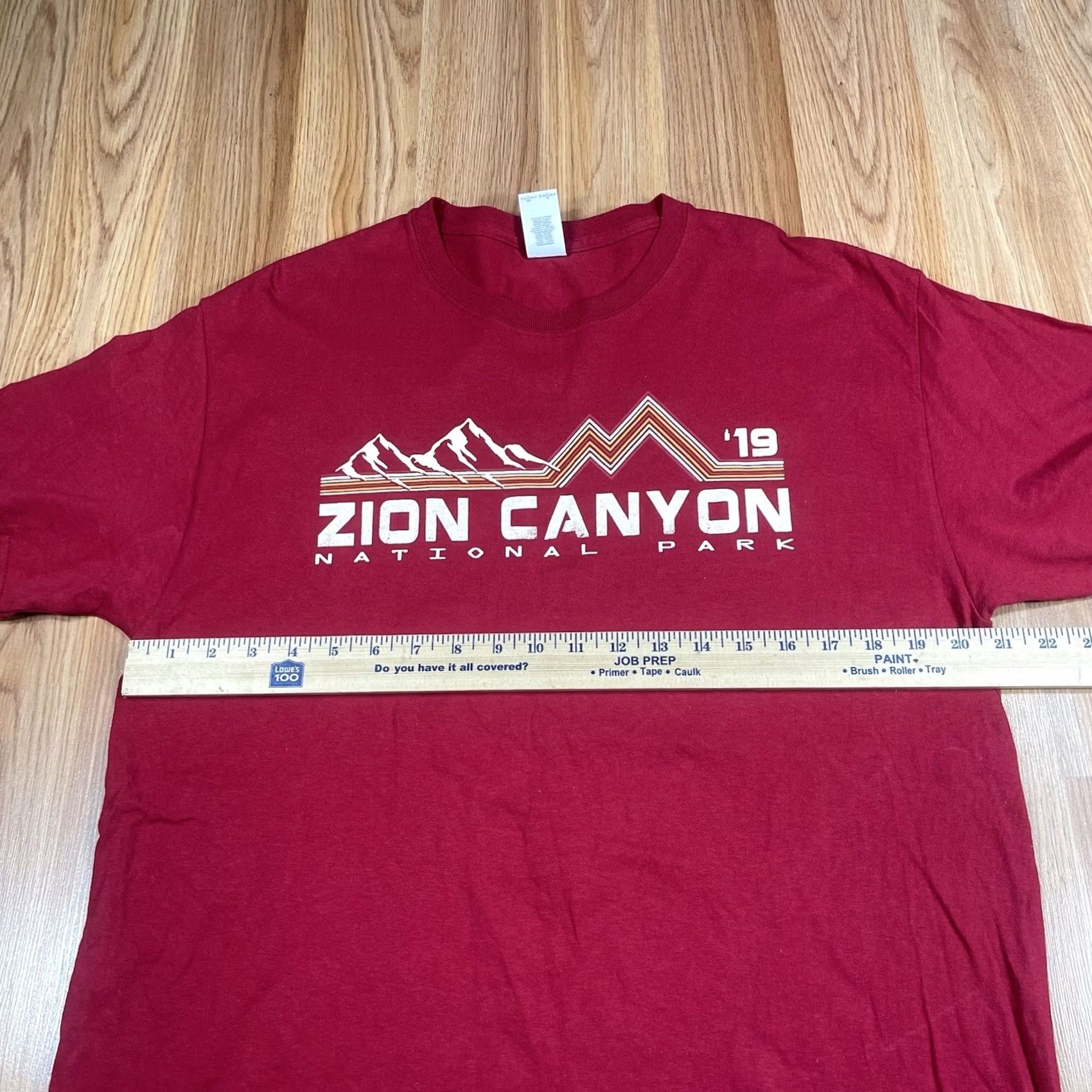 Gildan Gildan T-Shirt Mens L Red CrewNeck Ultra Cotton Zion Canyon National Park Size US L / EU 52-54 / 3 - 5 Thumbnail