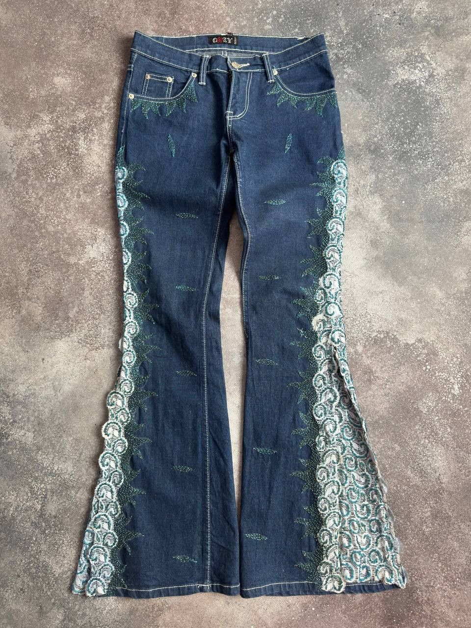 If Six Was Nine Amazing Vintage Pearl Details Super Flared Jeans Size 28" / US 6 / IT 42 - 1 Thumbnail