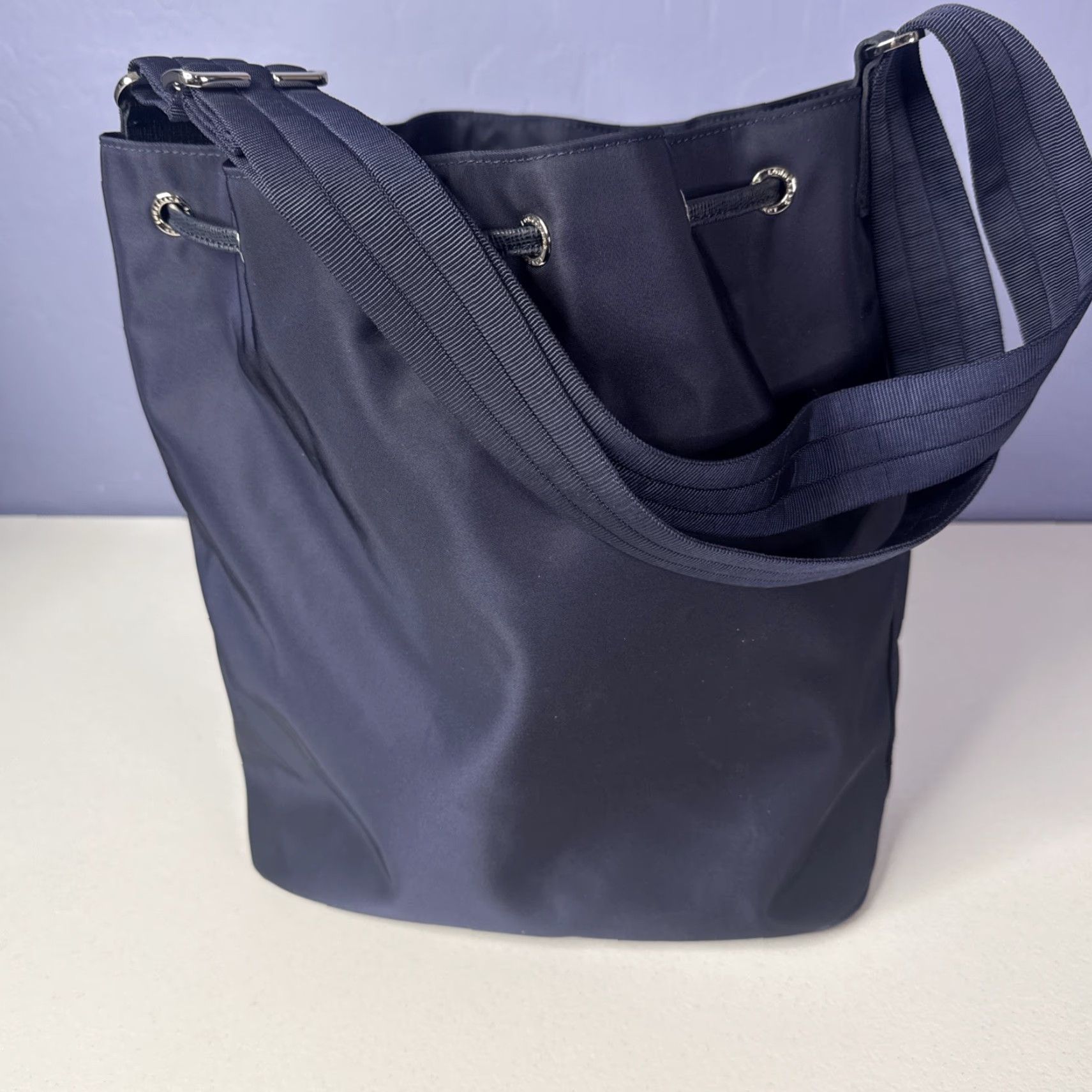 Longchamp Longchamp Le Pliage Neo Bucket Nylon Bag Crossbody Navy Blue Unisex Navy Longchamp Le Pliage Neo Bucket Nylon Bag Crossbody Unisex Size ONE SIZE - 7 Thumbnail