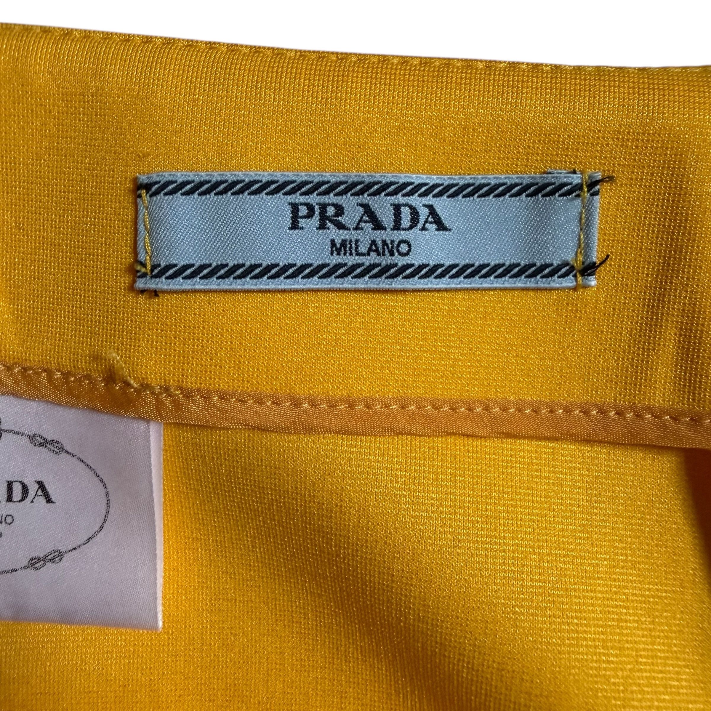 Prada PRADA AW2019 MINI SKIRT Size 28" / US 6 / IT 42 - 9 Thumbnail