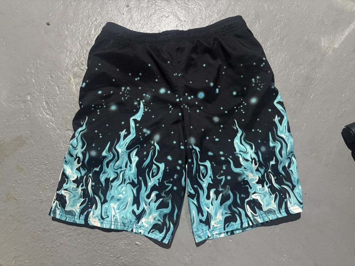 Nike Rare Nike Blue Flame Shorts Size US 30 / EU 46 - 2 Thumbnail