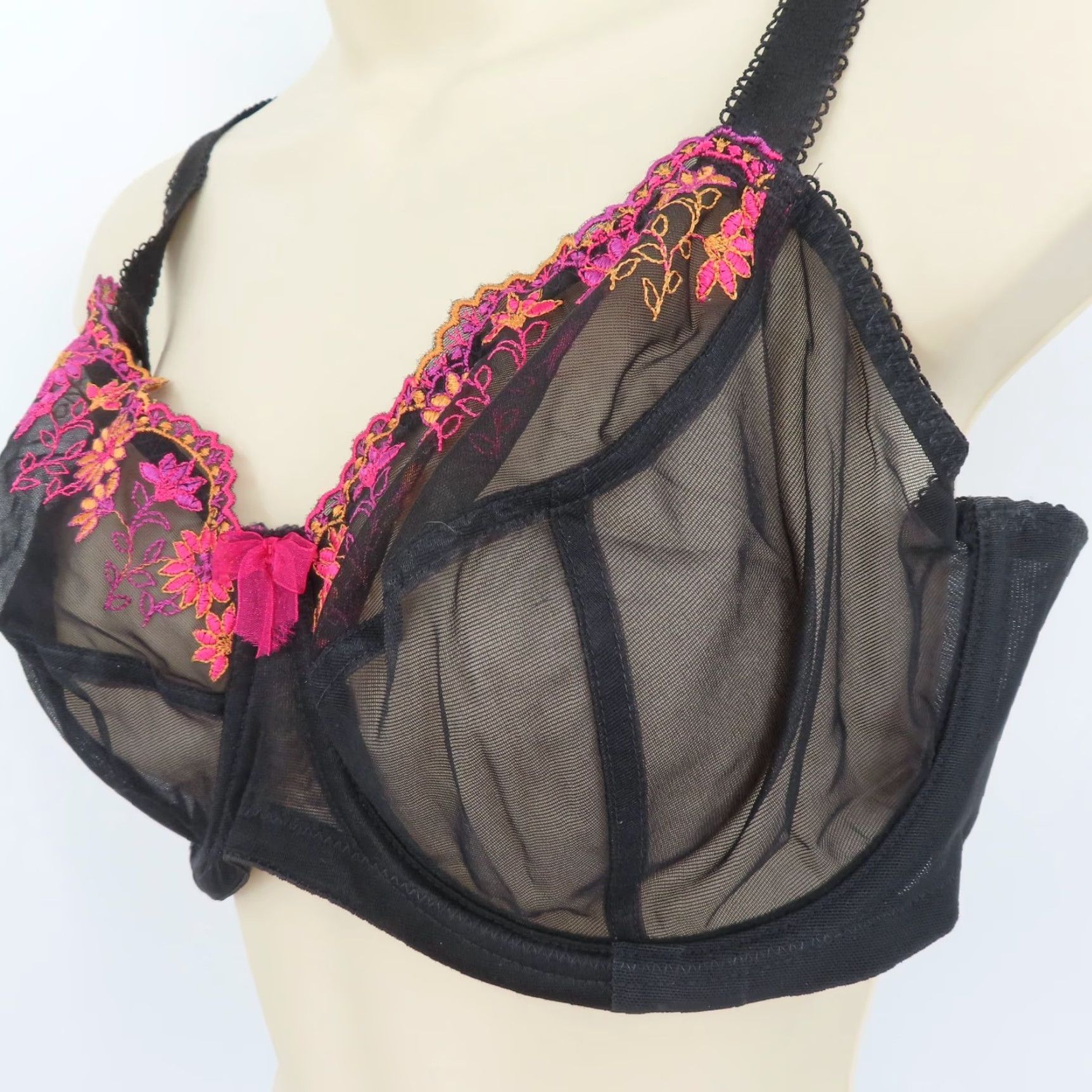 Vintage Goddess Bra 34G Black Flower Embroidered Bow Underwire T-Shirt Bra Womens 34G Size ONE SIZE - 4 Thumbnail