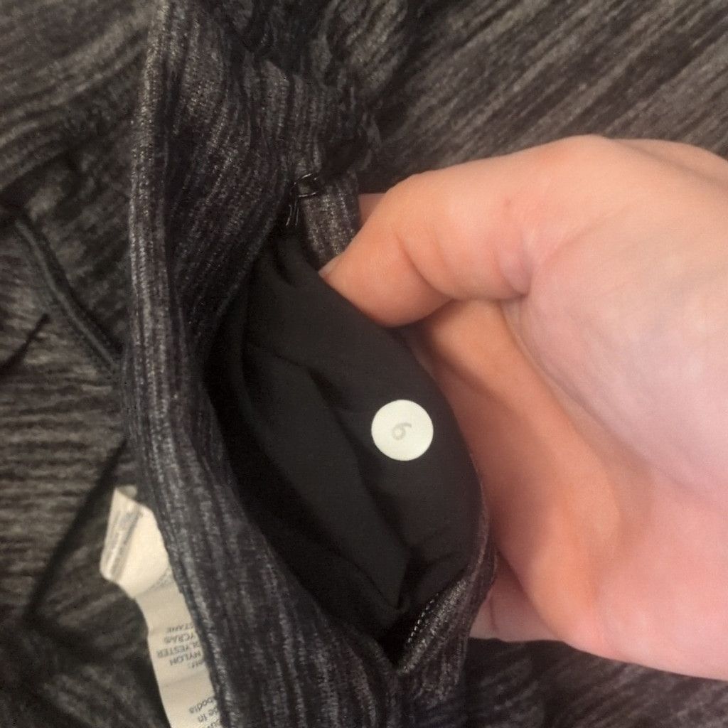 Lululemon Lululemon Yoga Haven Skirt Heathered Black size 6 Size 28" / US 6 / IT 42 - 6 Thumbnail