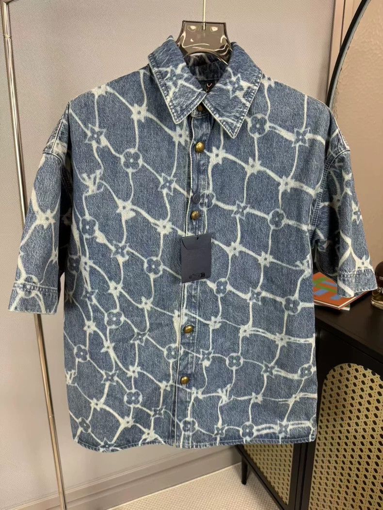 Louis Vuitton Louis Vuitton New fishnet full print presbyopia full logo Size US M / EU 48-50 / 2 - 1 Thumbnail