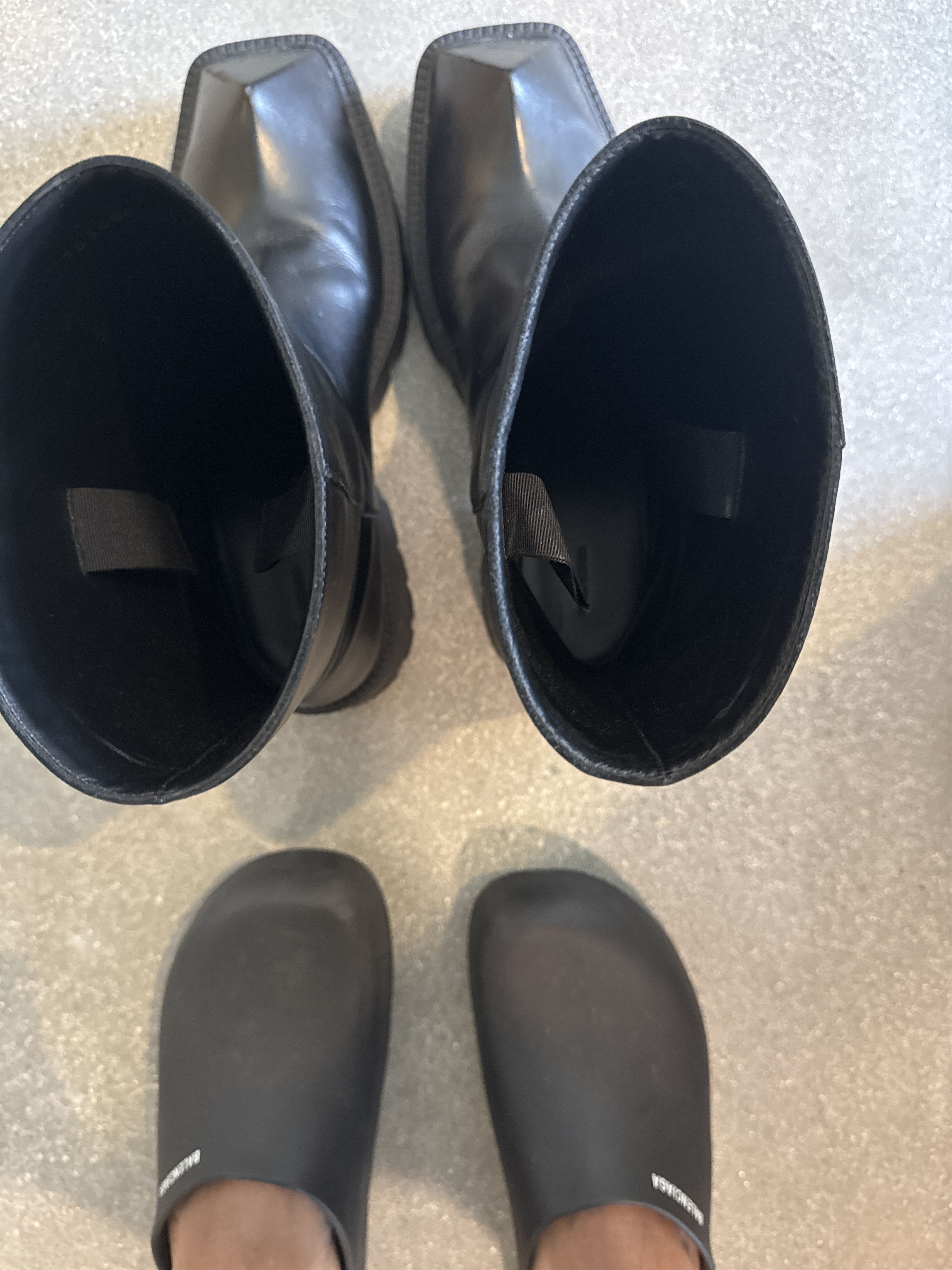 Balenciaga BALENCIAGA RHINO BOOTIE CARRARA Size US 11 / EU 44 - 9 Thumbnail