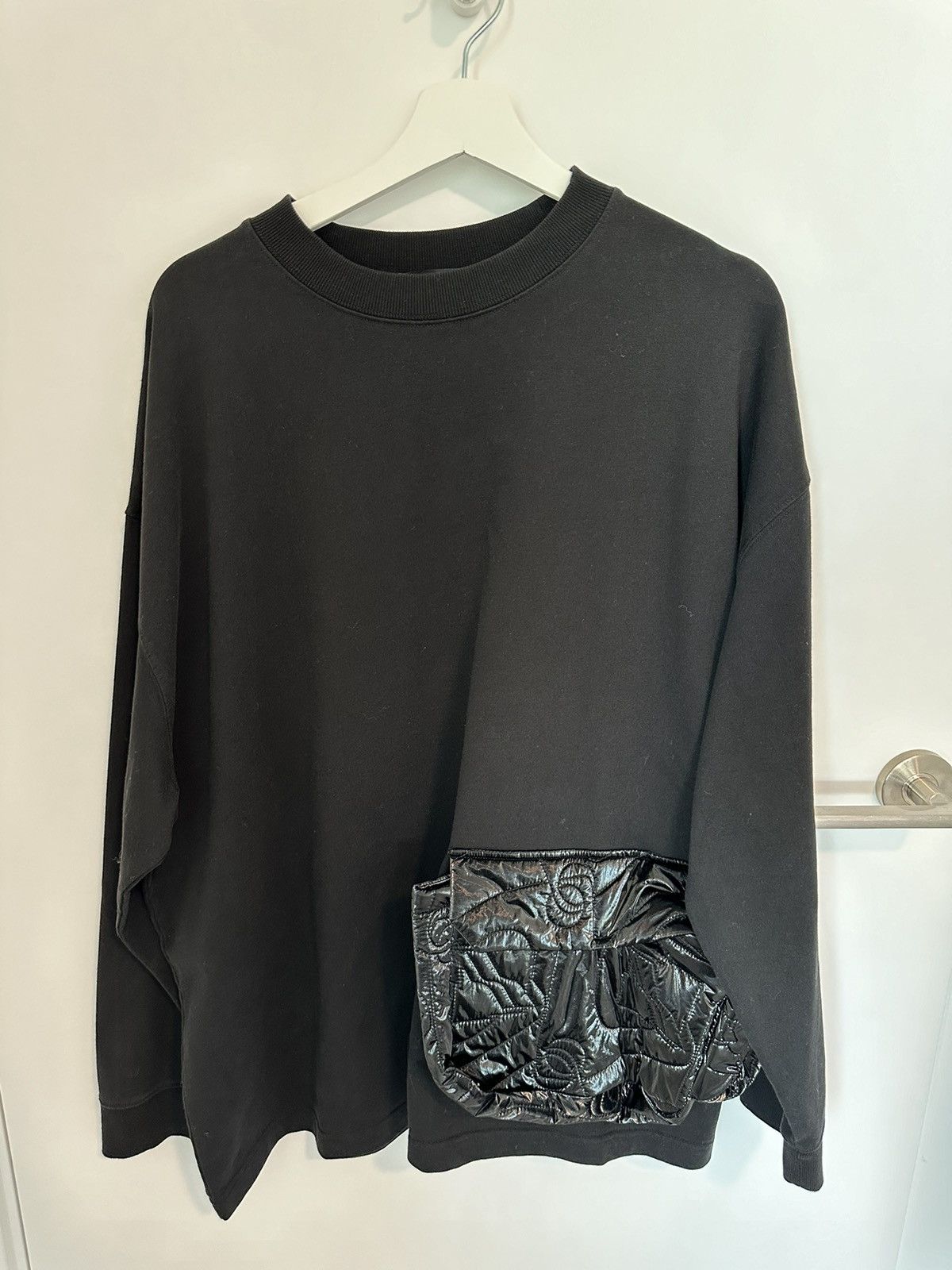 WE11DONE Black pocket sweatshirt Size US M / EU 48-50 / 2 - 1 Thumbnail
