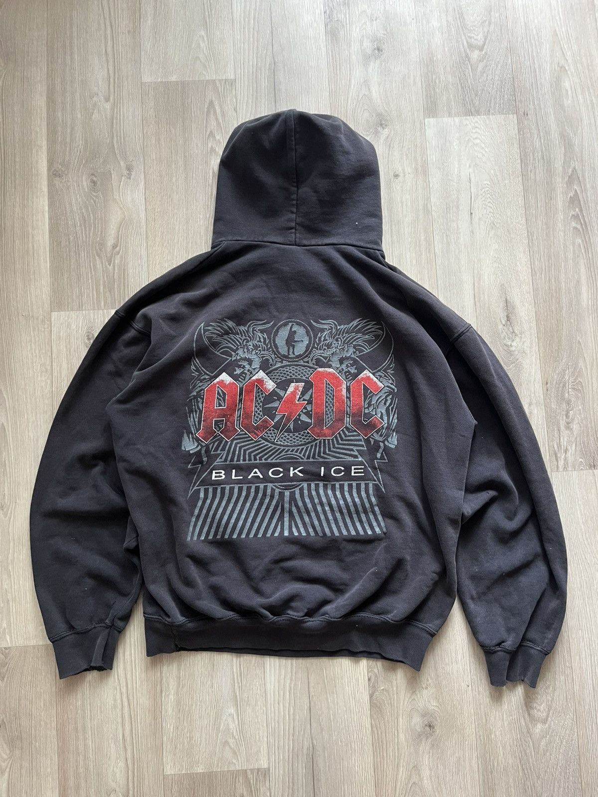 AC/DC × Band Tees Vintage Ac/Dc Rare Black Ice Hoodie Size US M / EU 48-50 / 2 - 1 Thumbnail