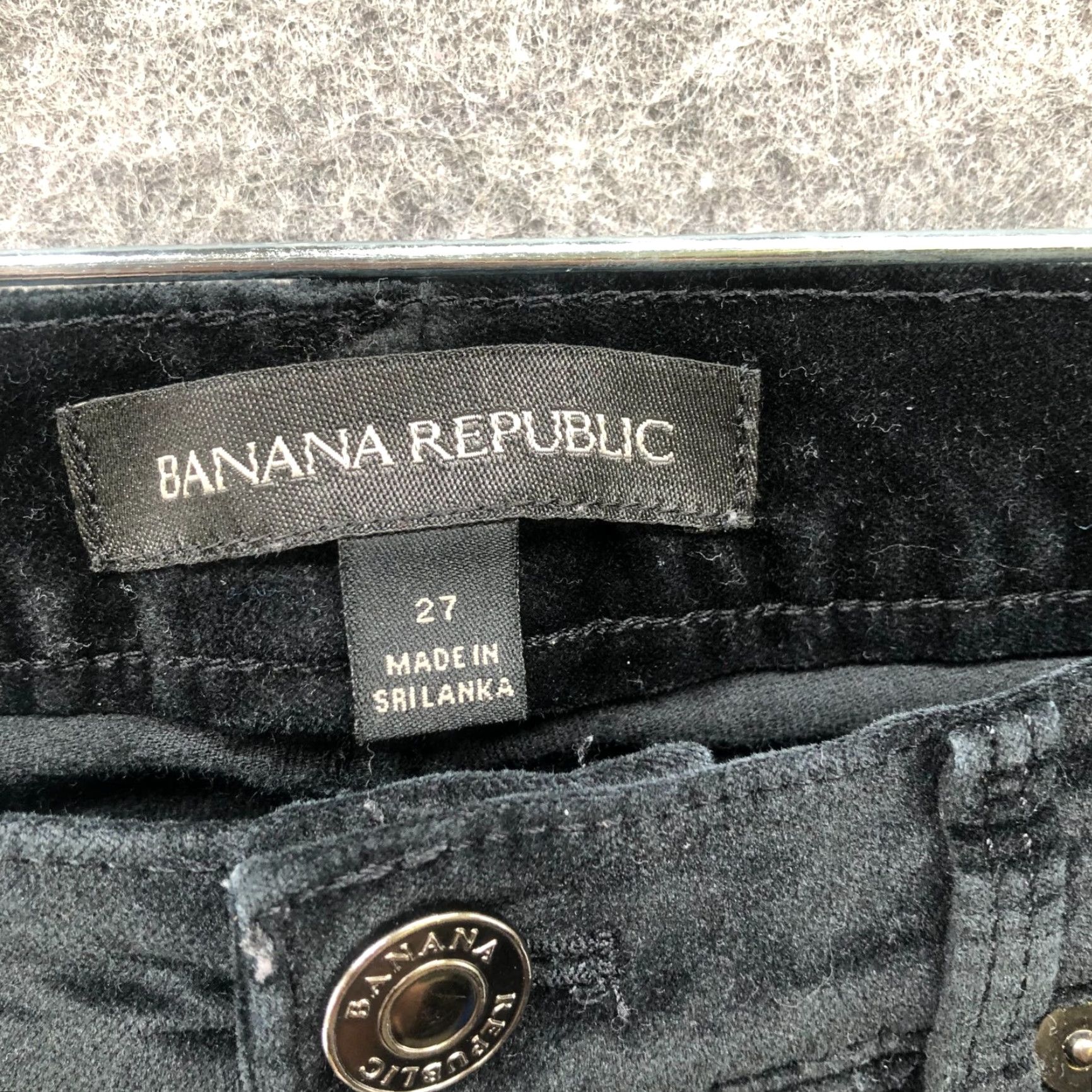 Banana Republic Banana Republic Pants Womens 27 Black Velvet Skinny Mid Rise Stretch Size 27" / US 4 / IT 40 - 6 Thumbnail