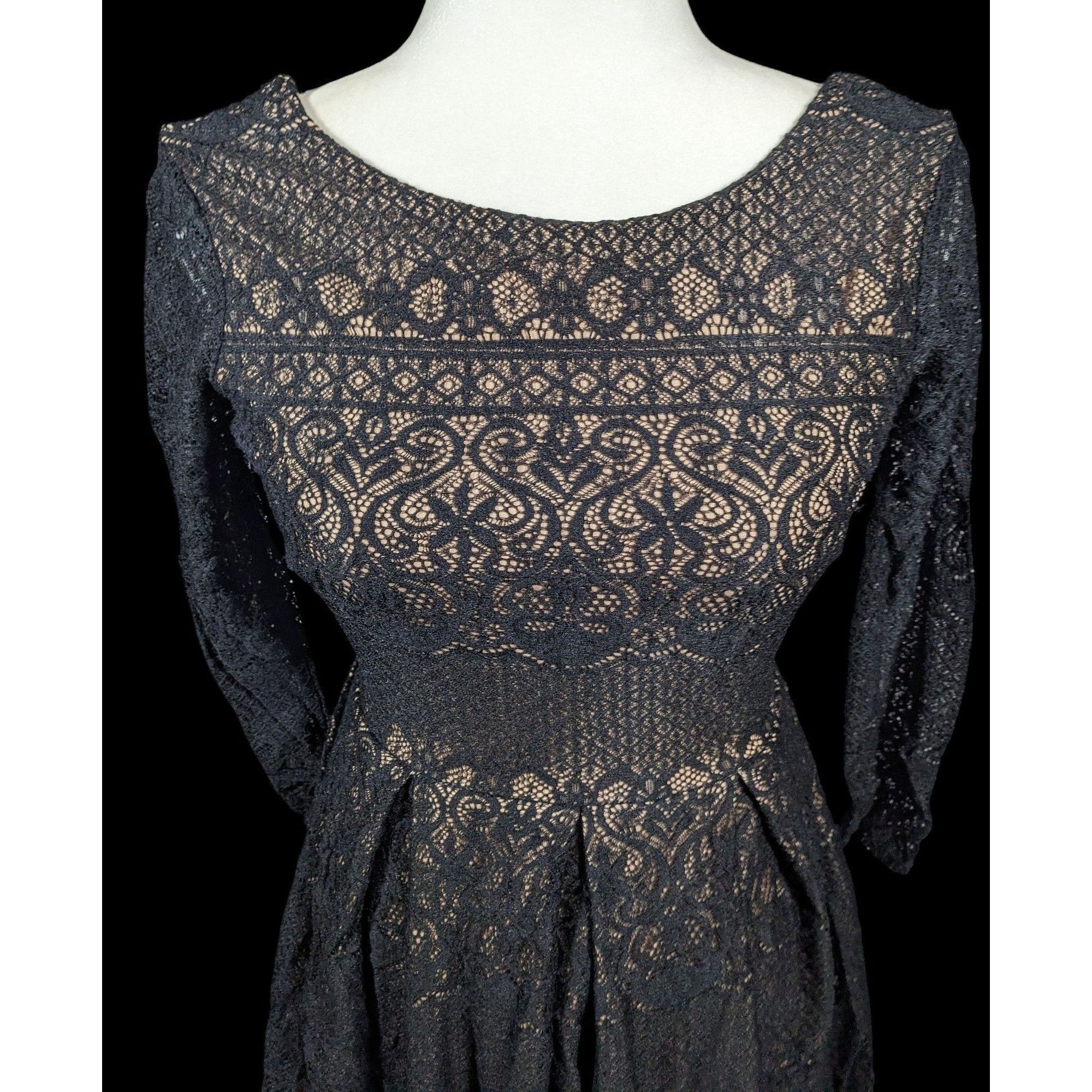 Other B Darlin Gothic Cream With Black Lace Overlay Knee Length Dr Size S / US 4 / IT 40 - 3 Thumbnail