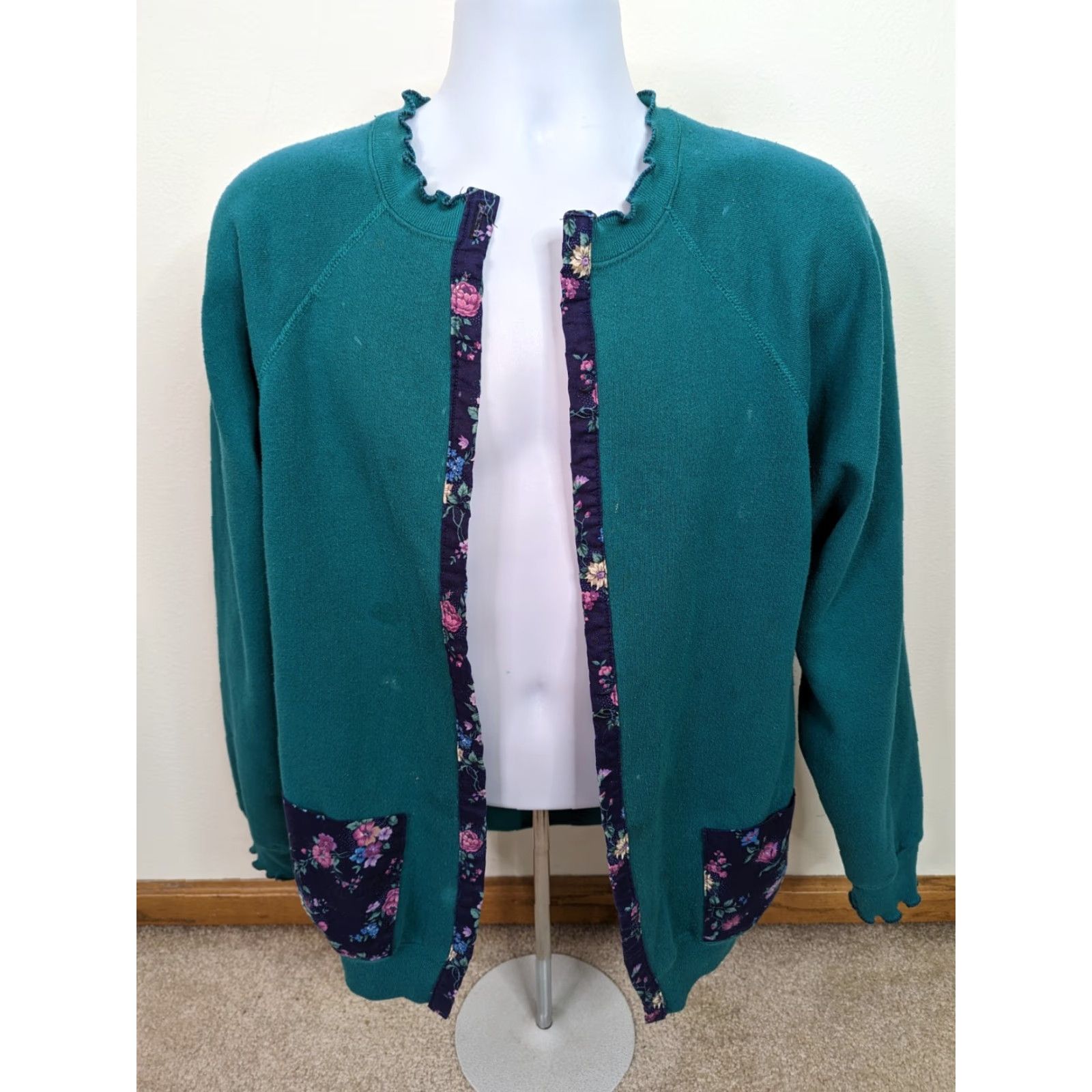 Vintage VINTAGE 90 Cardigan Sweatshirt Unisex Men’s XL Green Grannycore Cottagecore Shirt Adults Men Women Size US L / EU 52-54 / 3 - 2 Thumbnail