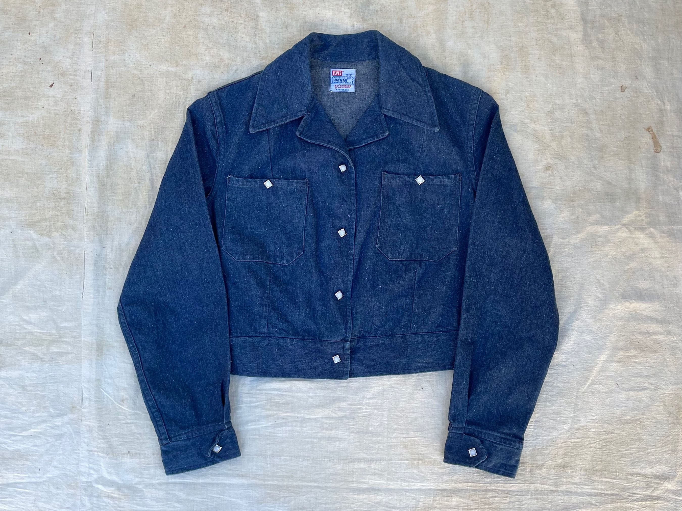 image of 50S Levis Short Horn Pearl Snap Denim Jacket in Indigo, Women's (Size Medium)