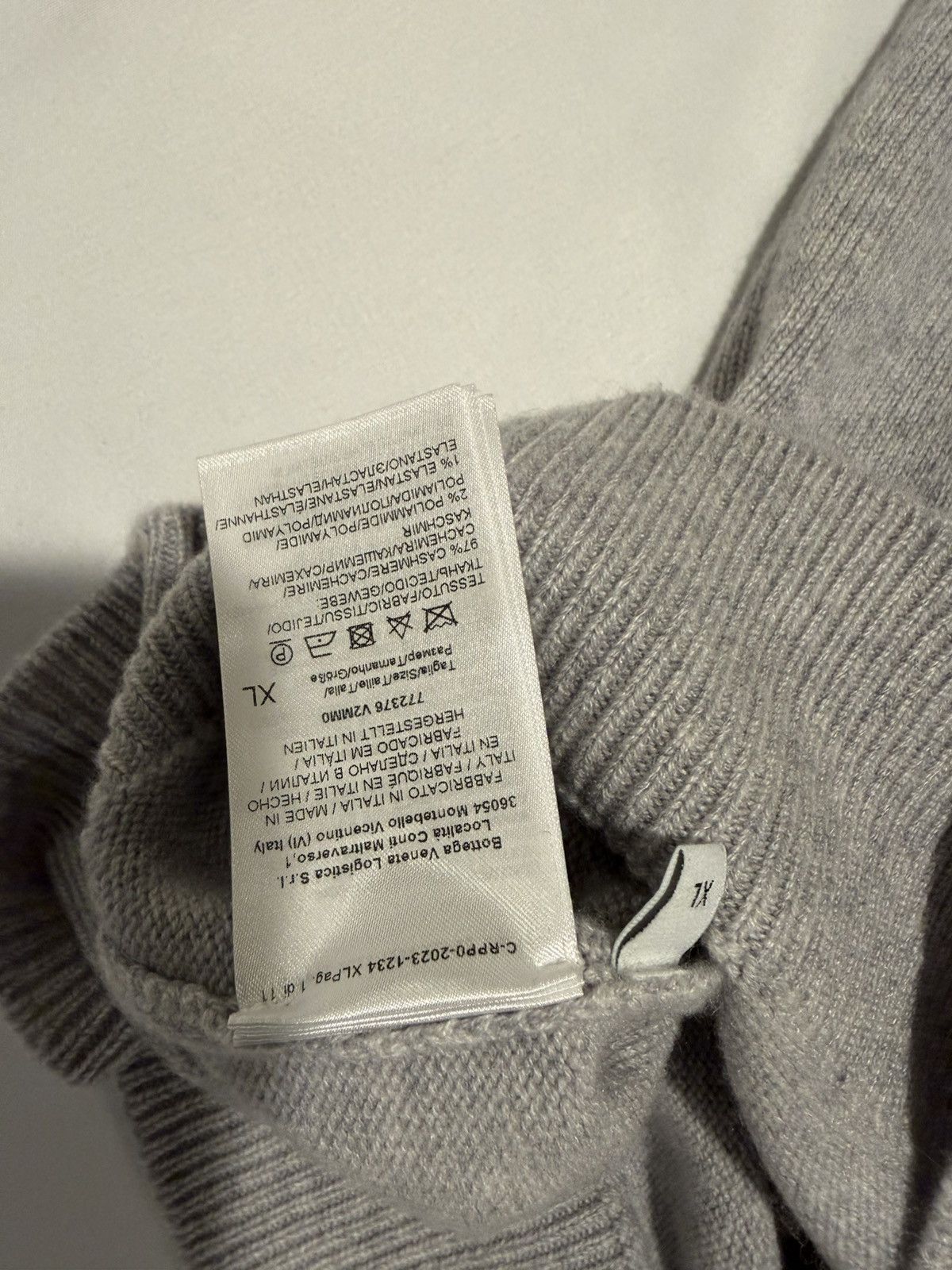 Bottega Veneta Bottega Veneta mens cashmere sweater. XL. $2500 Size US XL / EU 56 / 4 - 4 Thumbnail