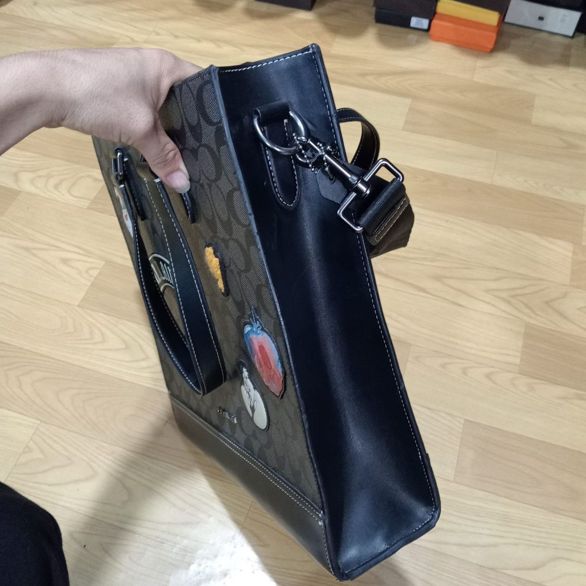Coach Coach Bag Villain Rare Item Size ONE SIZE - 8 Thumbnail