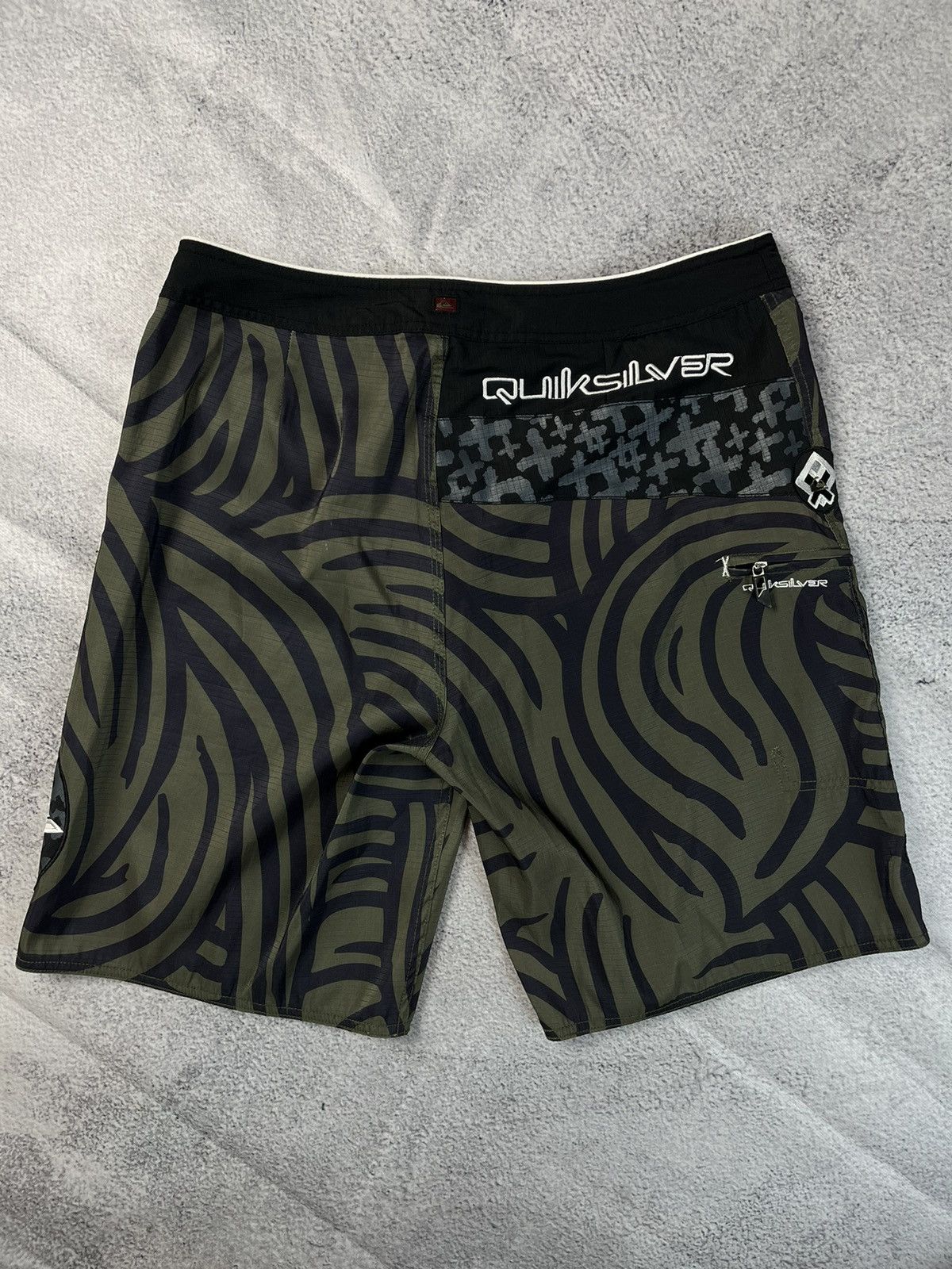 Quiksilver × Vintage Quiksilver multicolour Y2K shorts Size US 36 / EU 52 - 4 Thumbnail