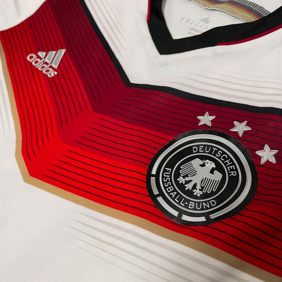 Adidas Germany World Cup 2014 home shirt #18 Kroos Size US M / EU 48-50 / 2 - 4 Thumbnail