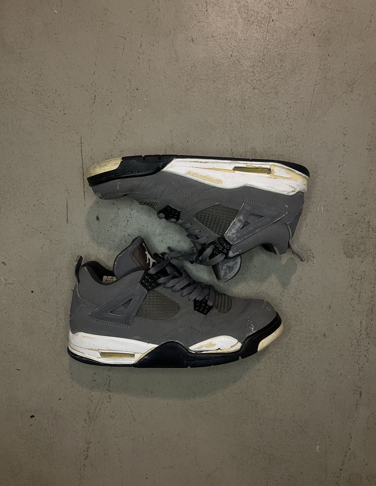 Jordan Brand Jordan IV Cool Grey 2004 Size US 9.5 / EU 42-43 - 1 Thumbnail
