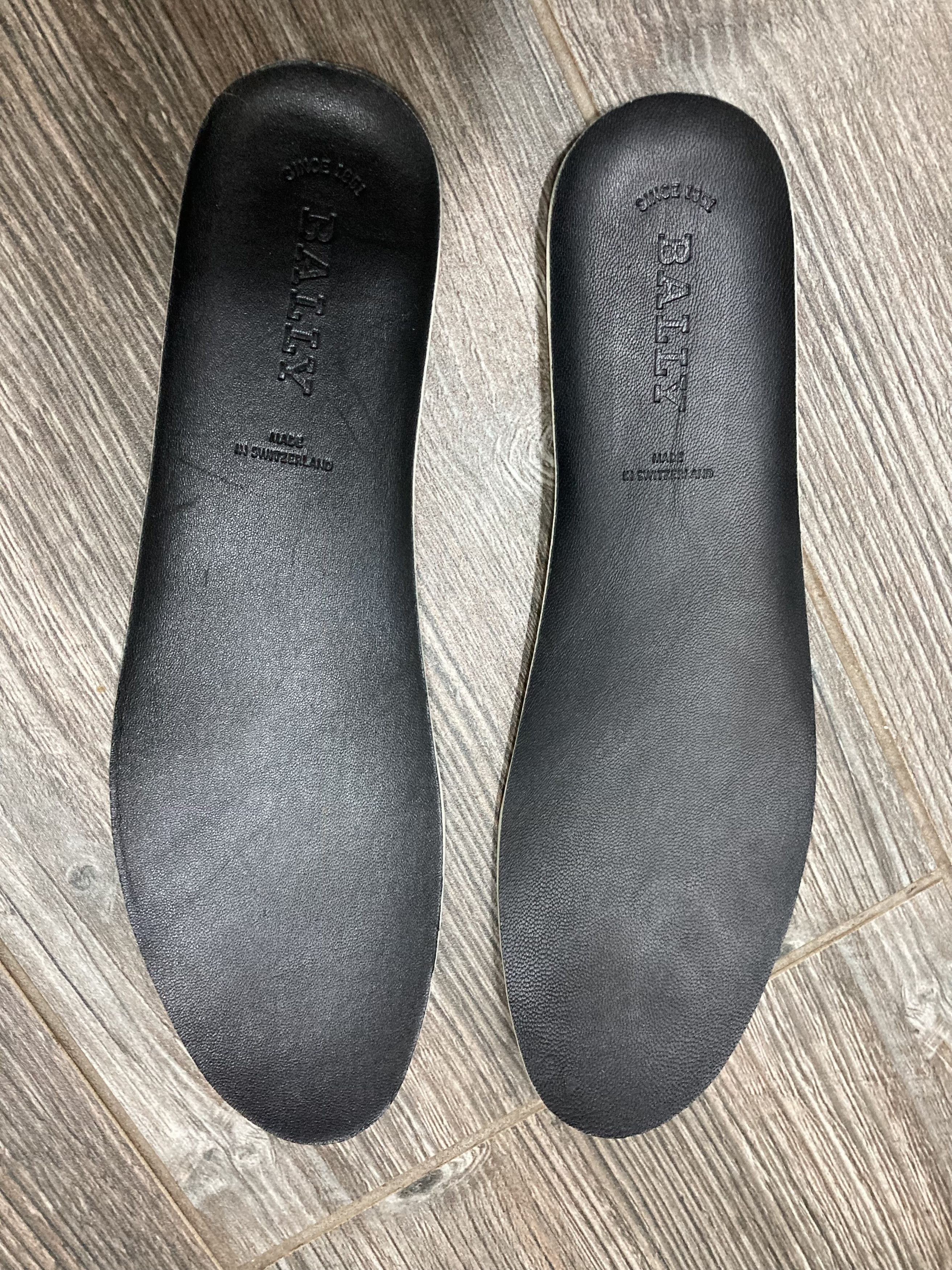 Bally Bally black leather low top sneakers with two straps across Size US 8 / IT 38 - 9 Thumbnail