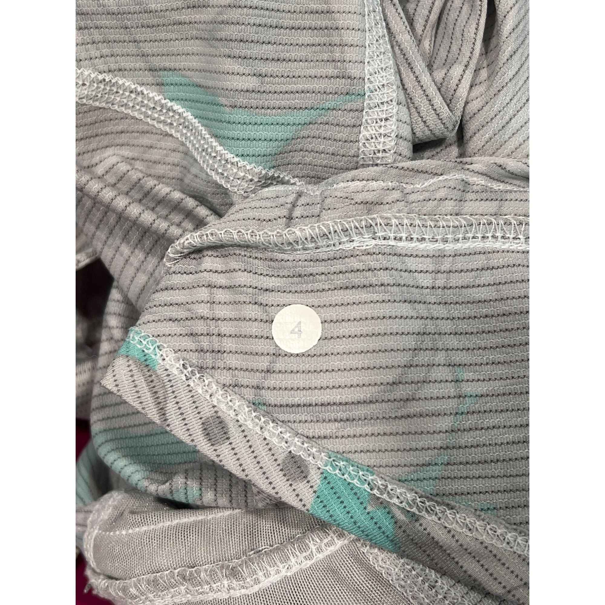 Lululemon Lululemon Womens Gray & Teal Racerback Athletic Tank Top Siz Size S / US 4 / IT 40 - 5 Thumbnail
