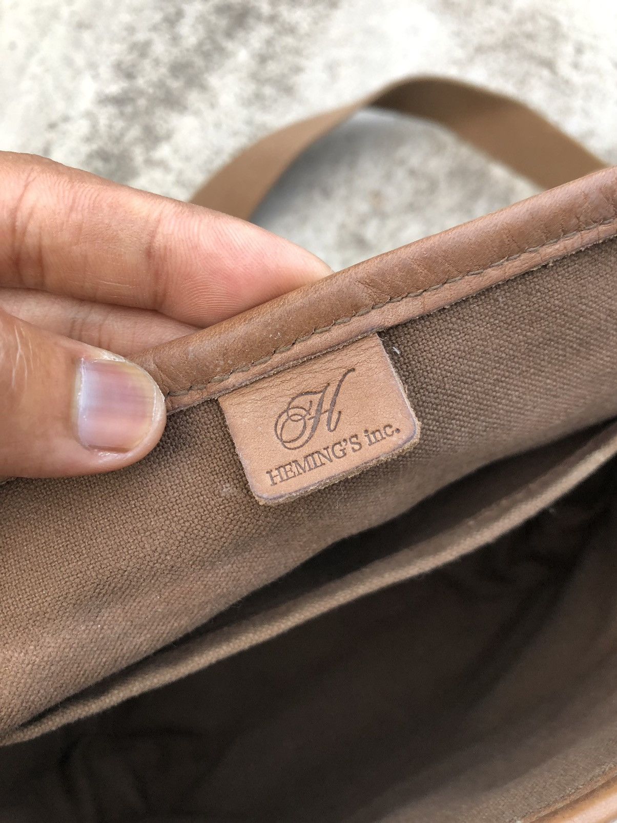 Harris Tweed WOOL⚡️⚡️HARRIS TWEED X HEMINGS INC SLINGBAG Size ONE SIZE - 8 Thumbnail