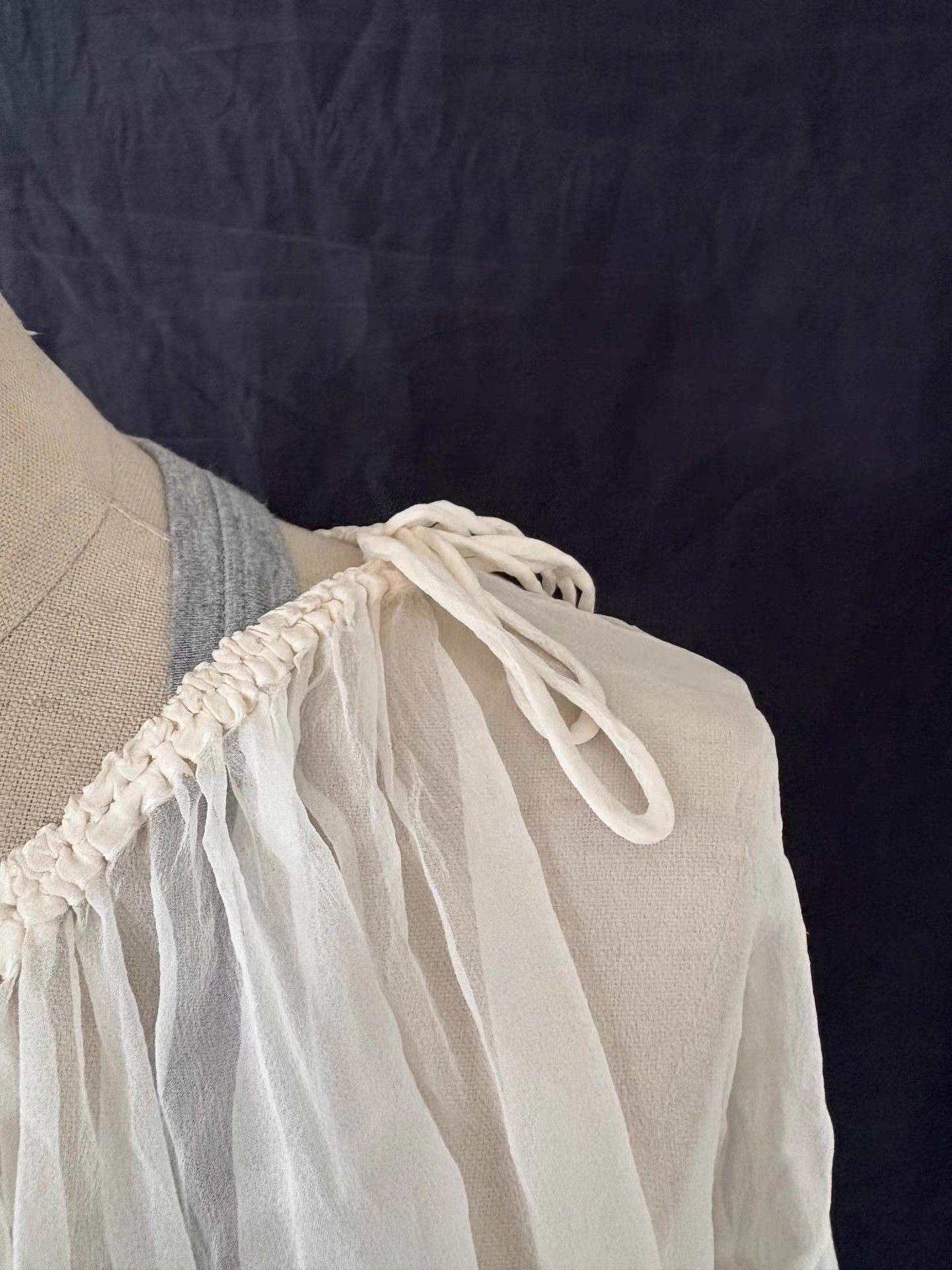 Dolce & Gabbana Dolce & Gabbana 03SS Asymmetrical Drawstring Blouse。Ｑ21 Size M / US 6-8 / IT 42-44 - 5 Thumbnail