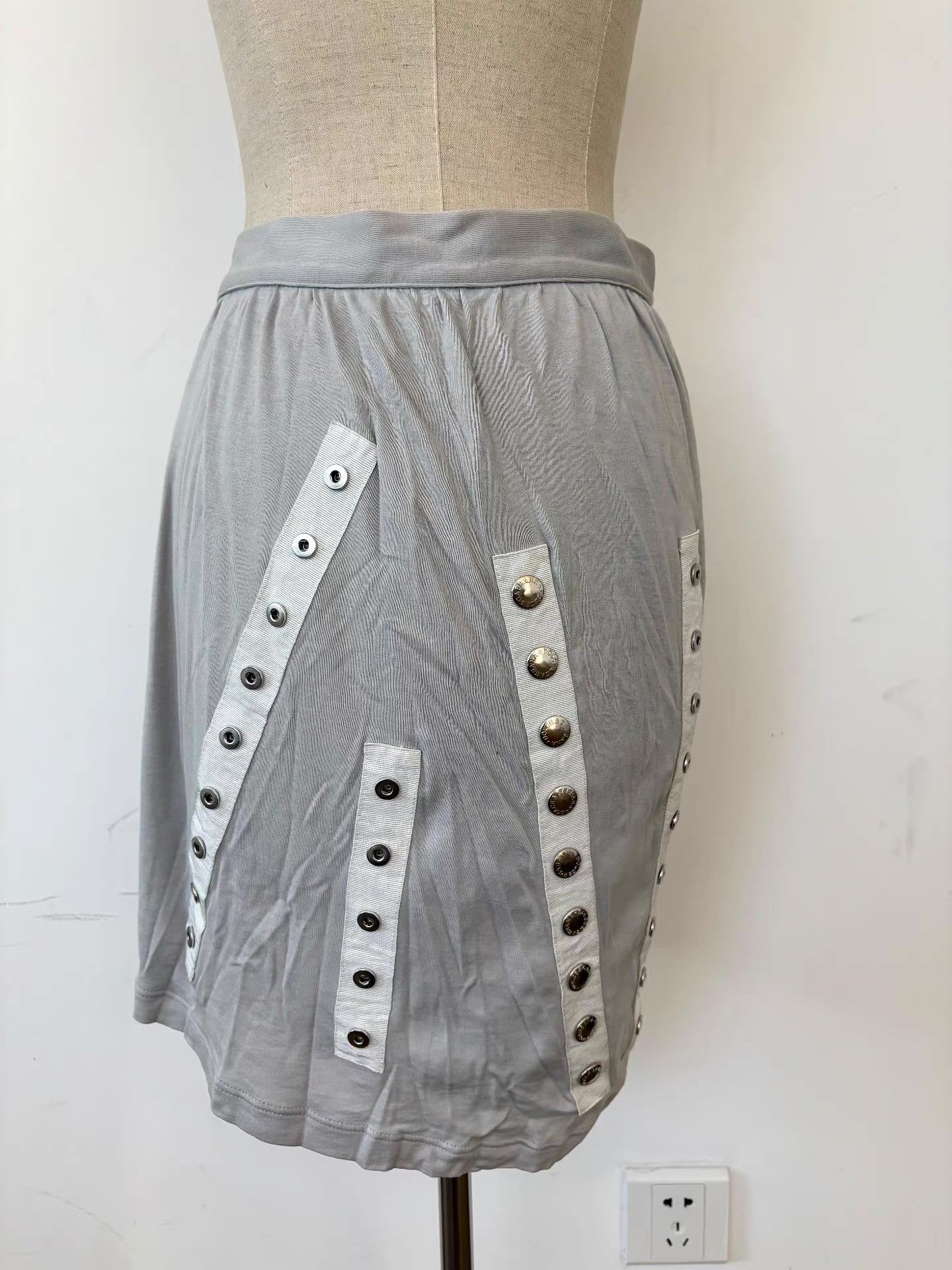 Dolce & Gabbana Dolce & Gabbana SS03 Snap Button Midi Skirt。 Ｑ21 Size 38" / US 16 / IT 52 - 3 Thumbnail