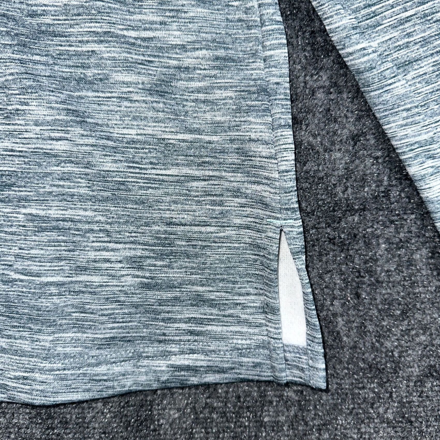 Vintage Columbia Womens Medium Turtleneck Sweatshirt Gray Heathered Split Hem Pullover Knit 100% Polyester Size M / US 6-8 / IT 42-44 - 3 Thumbnail