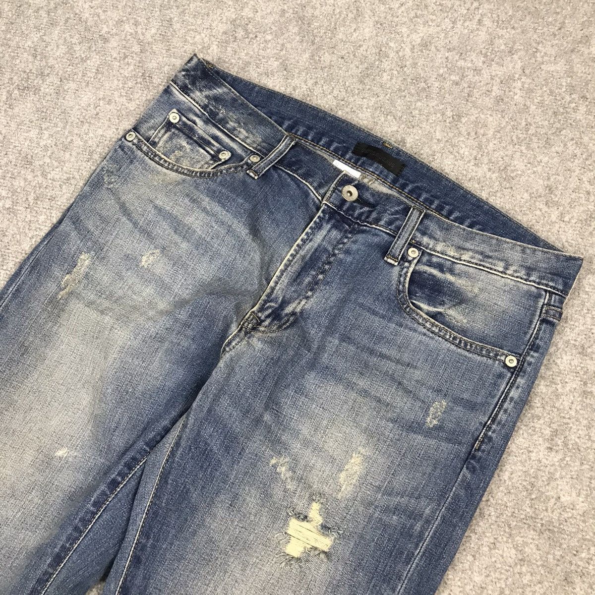 Japanese Brand × Jun Takahashi × Uniqlo Denim distressed Uniqlo design japan pants Size US 32 / EU 48 - 6 Thumbnail