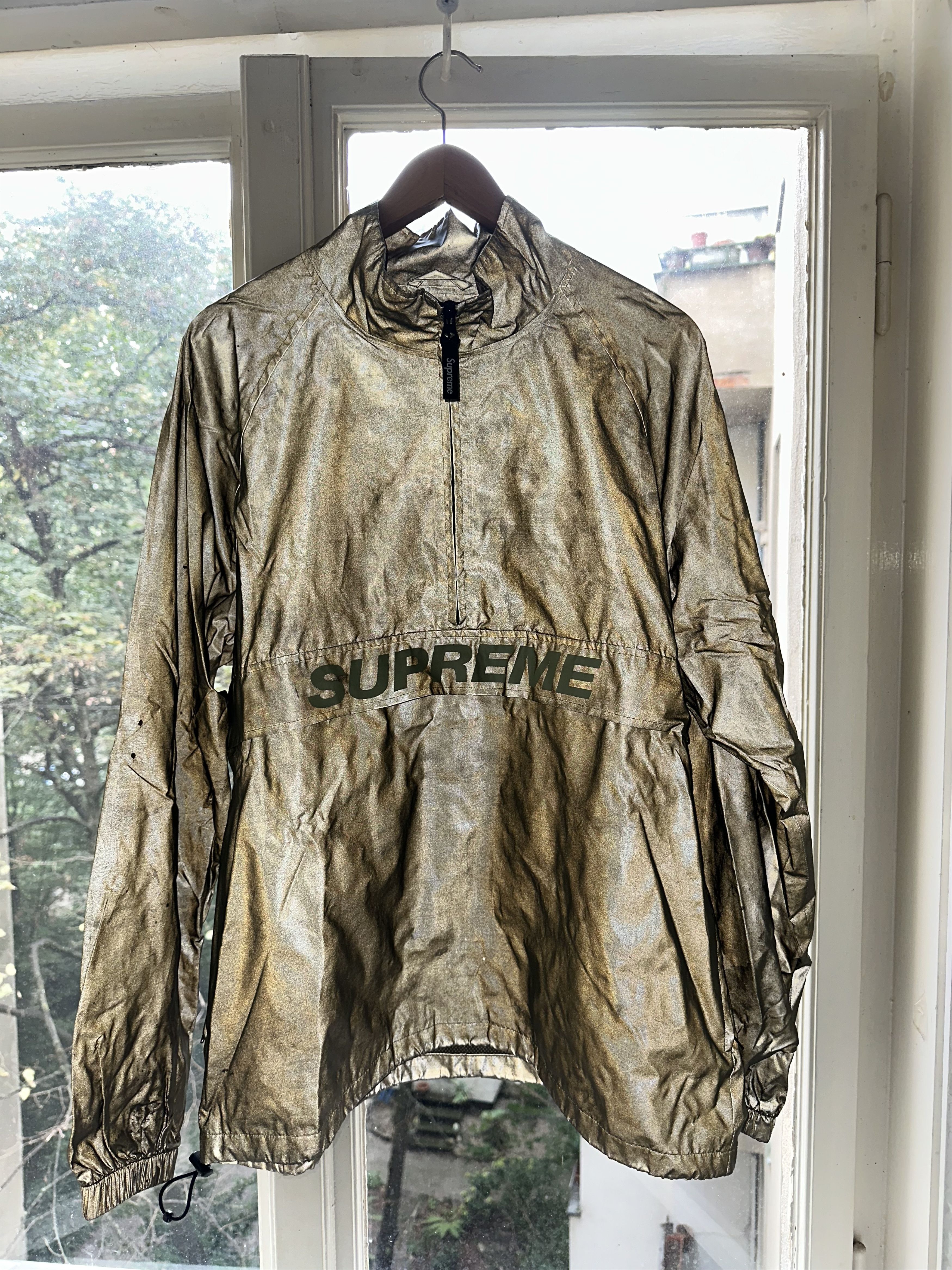 Supreme Supreme Reflective Half Zip Pullover Jacket Gold SS17 Size US L / EU 52-54 / 3 - 3 Thumbnail