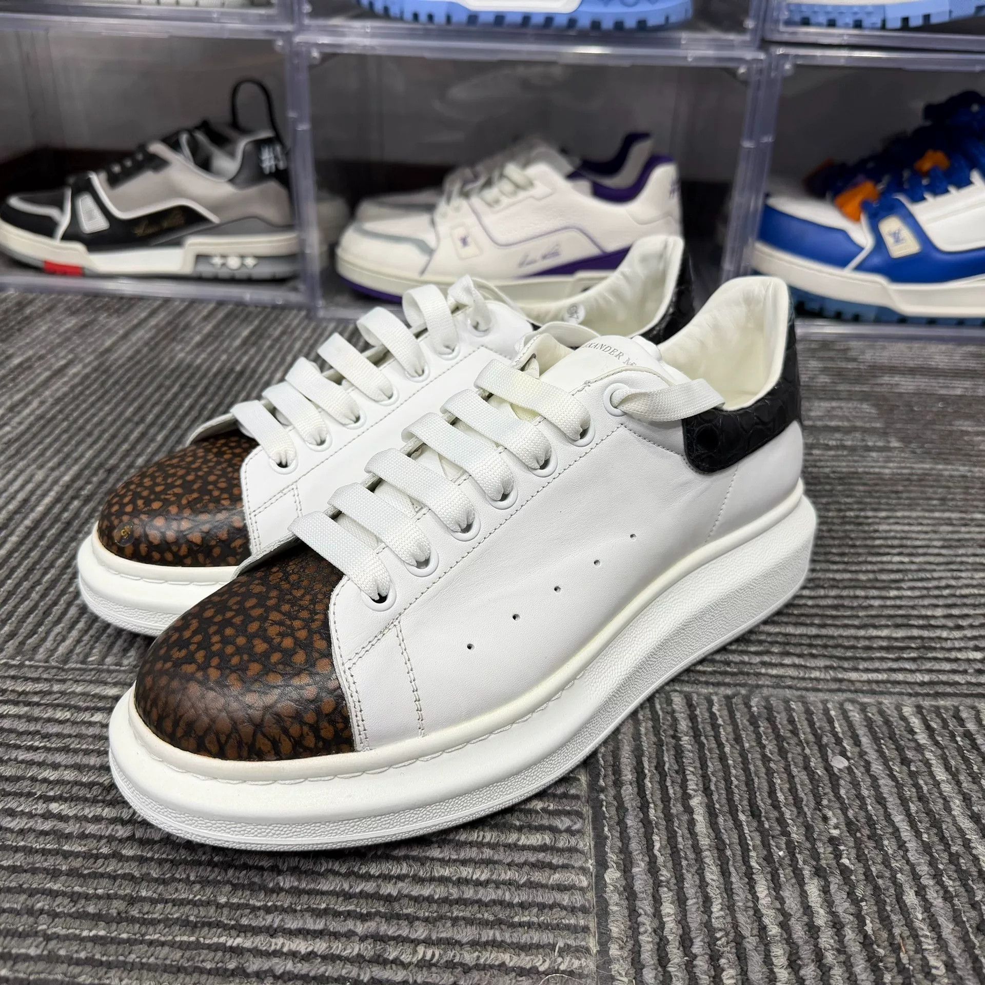 Alexander McQueen Casual White Lowtop Sneakers 11.5 Men Size US 11.5 / EU 44-45 - 1 Thumbnail