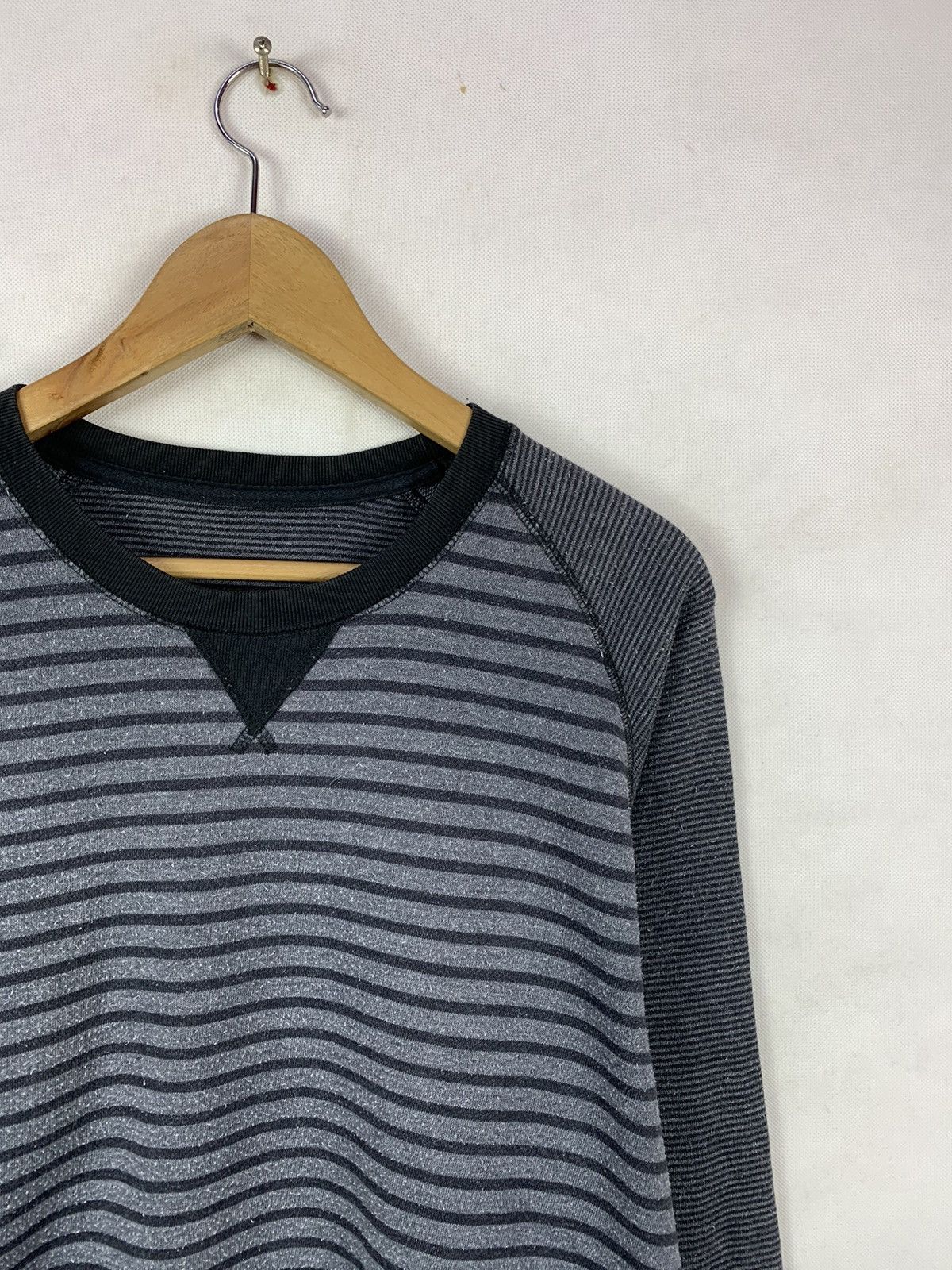 Japanese Brand × Uniqlo Steals! Uniqlo Stripers Pullover Sweater Sweatshirt Size US L / EU 52-54 / 3 - 3 Thumbnail