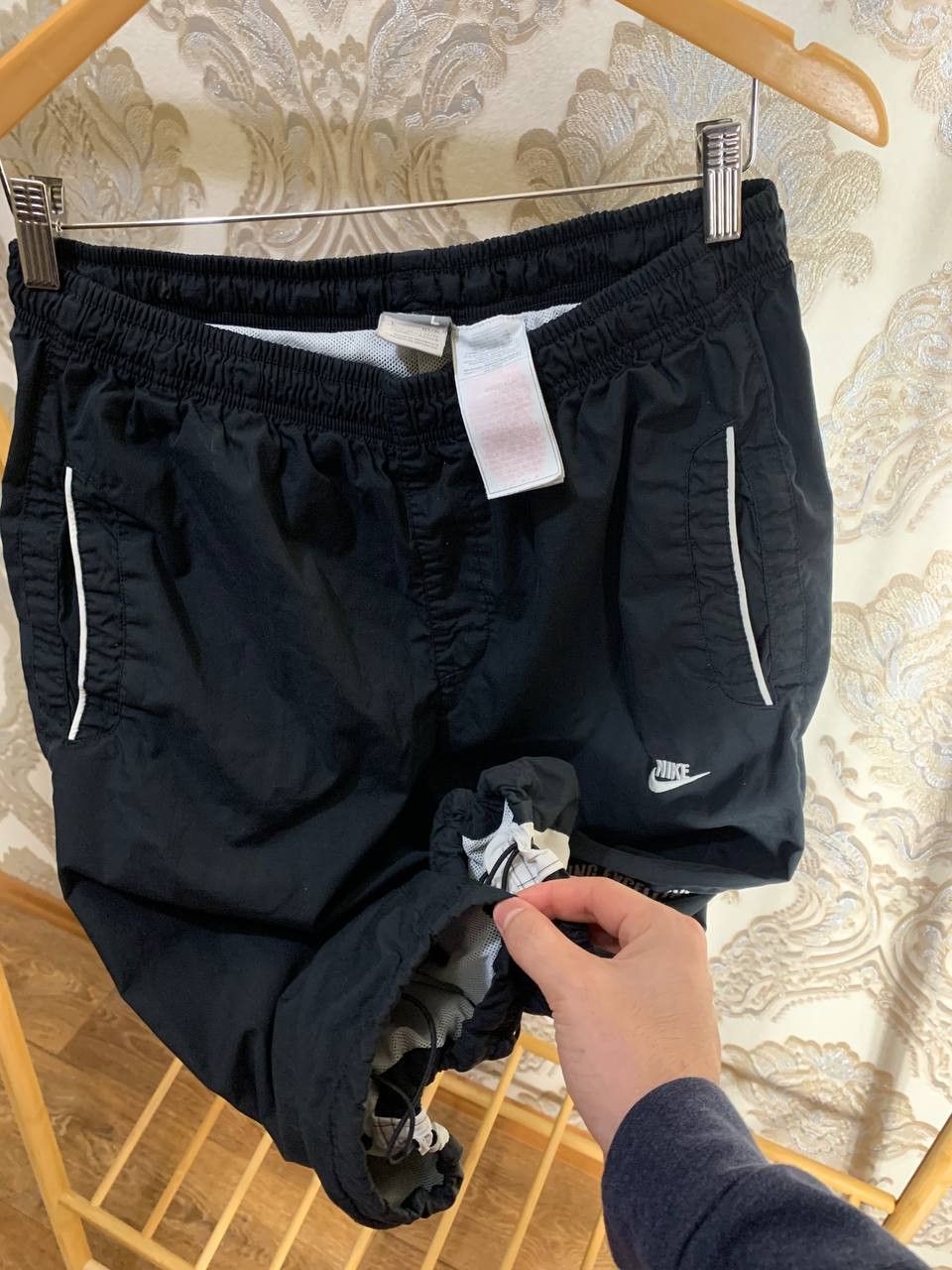 Nike Vintage Nike Shorts Retro Nylon Drill Swoosh Y2K 90s SK8 Size US 34 / EU 50 - 3 Thumbnail