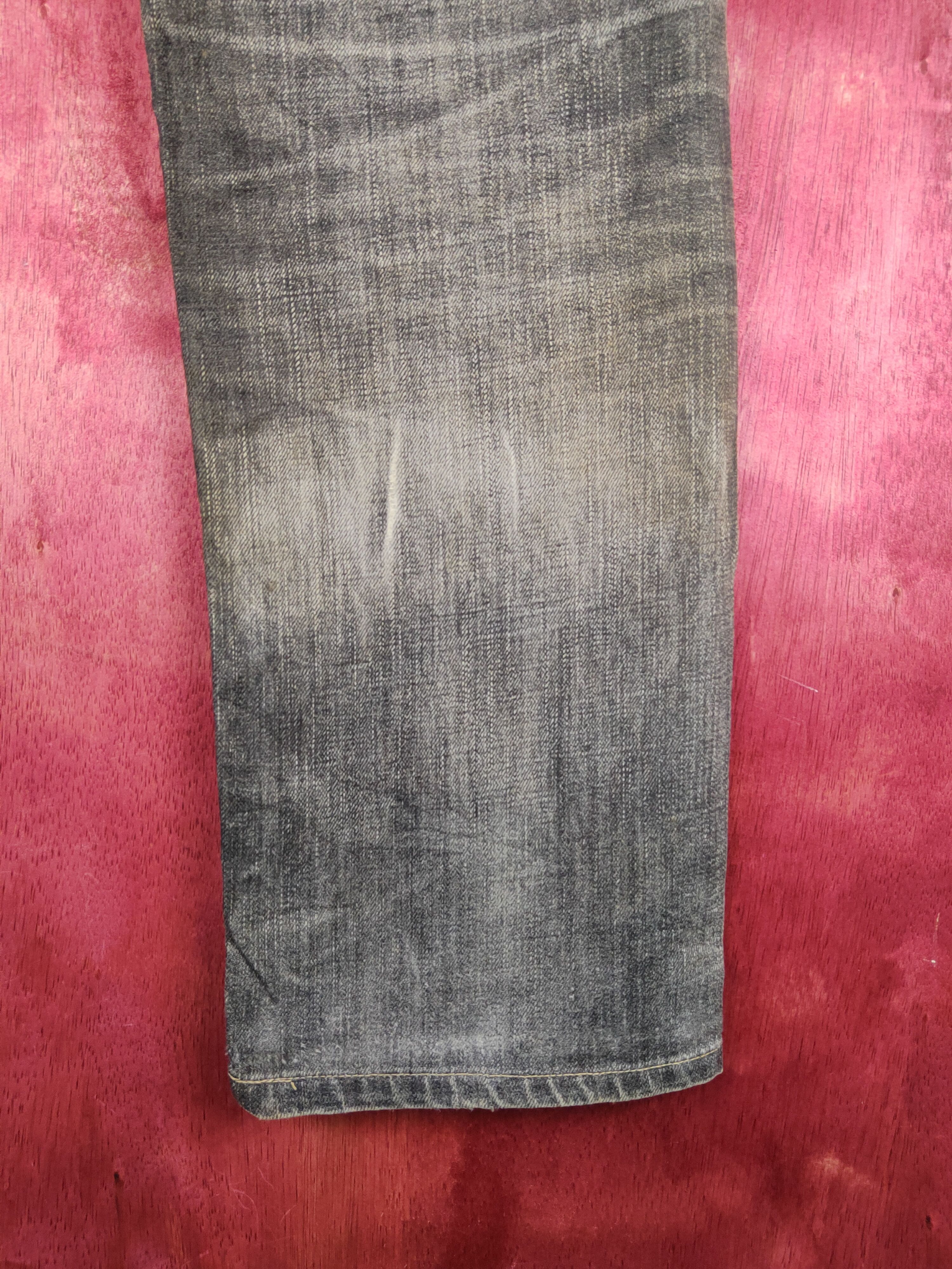 Japanese Brand DL Uniqlo Black Faded Distressed Ripped Jeans #S1627 Size US 31 - 13 Thumbnail