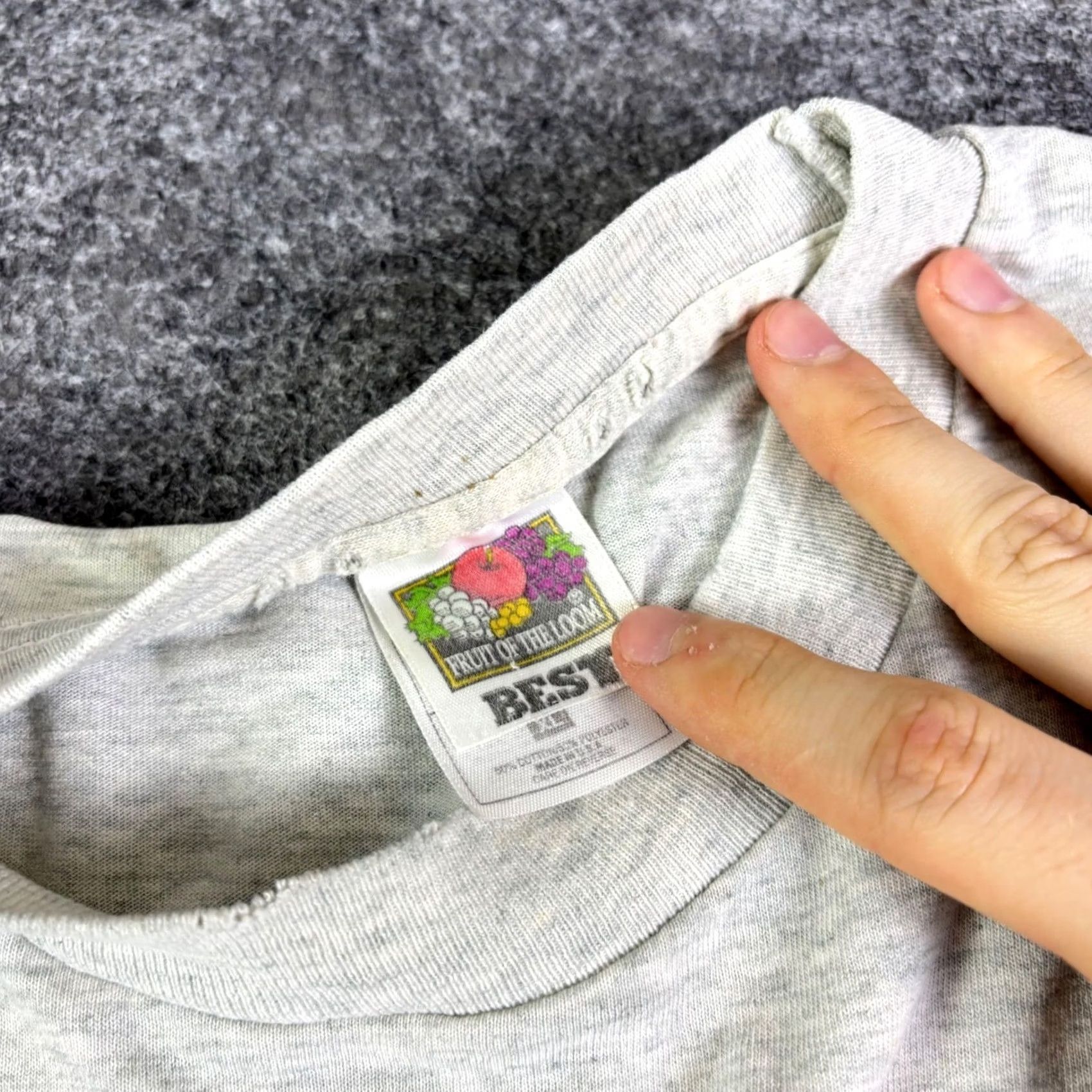 Fruit Of The Loom VINTAGE Upper Southampton Township Police T-Shirt Fruit of the Loom XL Gray 1990s Men Short Sleeve Graphic Tee Size US XL / EU 56 / 4 - 4 Thumbnail