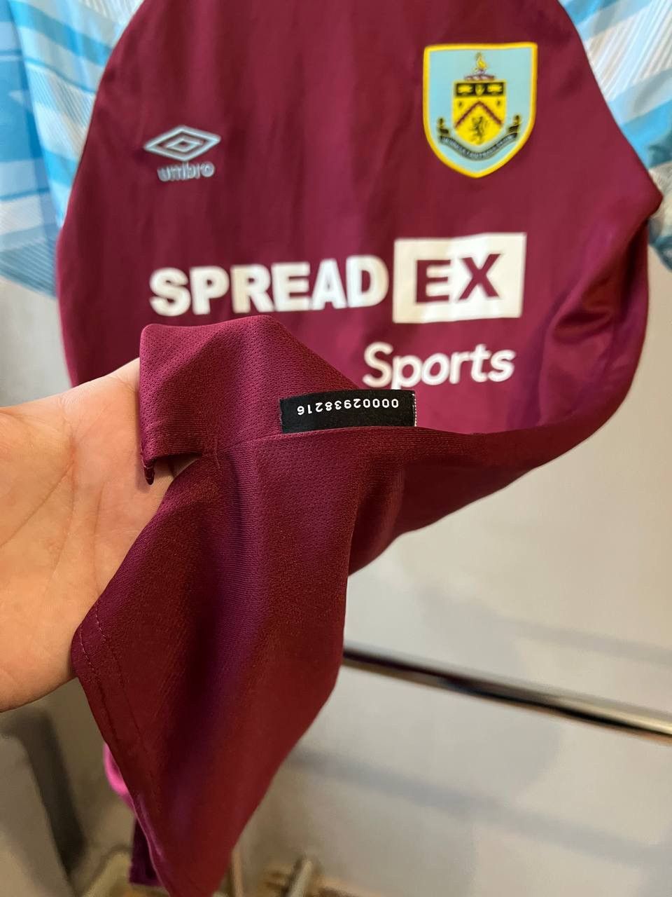 Umbro 2021/22 BURNLEY FC HOME SOCCER JERSEY FOOTBALL SHIRT SIZE S Size US S / EU 44-46 / 1 - 10 Thumbnail