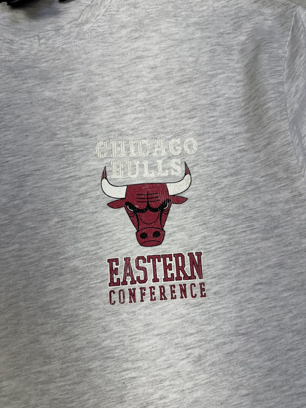 NBA × Vintage Men’s Vintage NBA Chicago Bulls T-Shirt size M Size US M / EU 48-50 / 2 - 5 Thumbnail