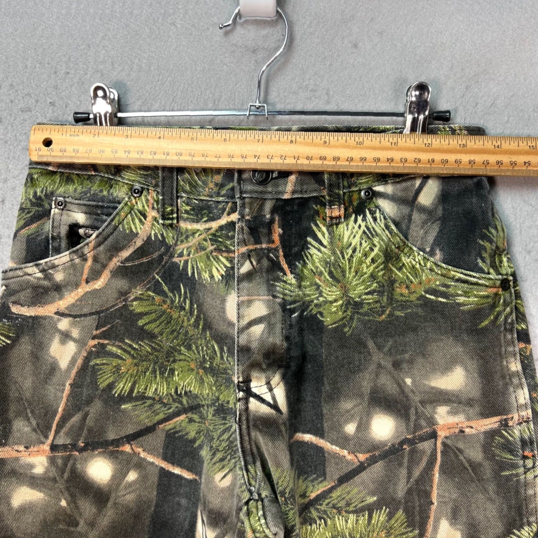 Dickies Dickies Womens Jeans Size 26 Camouflage Print w/ Pine Tree Pattern Jeans, Regular, 30 Inseam, Ankle, Cotton, Green, Pockets, Summer, Spring, Womens Size 26" / US 2 / IT 38 - 5 Thumbnail
