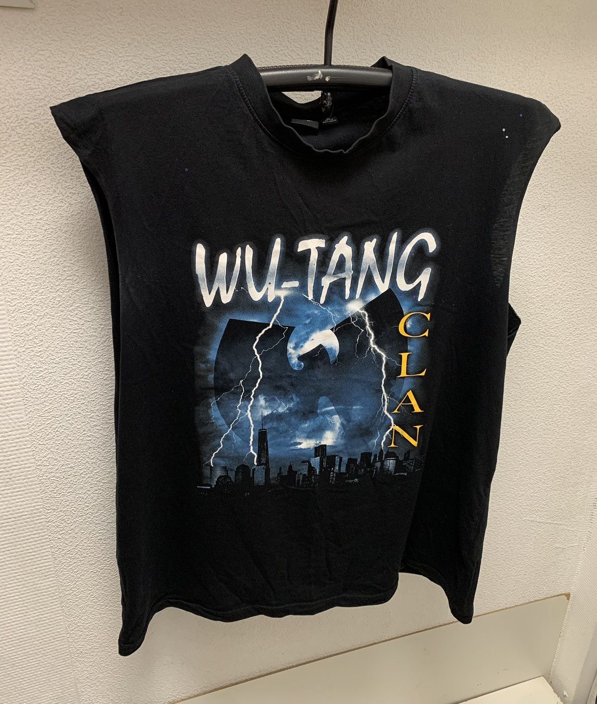 Wu-Tang Clan Wu-Tang clan big logo black sleeveless Xl size vintage Wear Size US XL / EU 56 / 4 - 1 Thumbnail