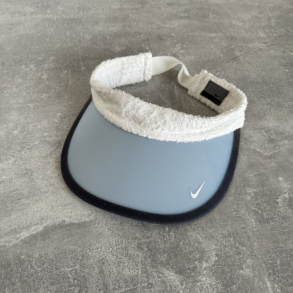 Nike Vintage 00s Nike Fluffy Visor cap Tennis y2k rare og hype Size ONE SIZE - 2 Thumbnail
